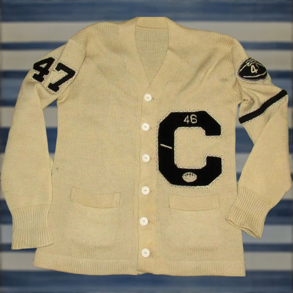 Vintage Vtg 1946 Varsity Cardigan Sweater S/M Shirt Mens Ivory 1946 Varsity Letterman Cardigan Sweater S/M Size US S / EU 44-46 / 1 - 1 Thumbnail