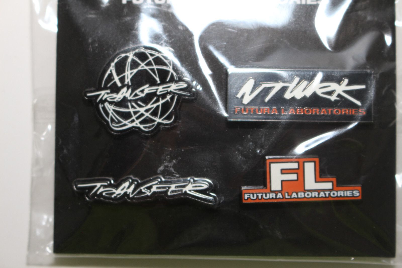 Futura Futura Laboratories x Transfer Festival NTWRK - 4x Pin Set Size ONE SIZE - 4 Thumbnail