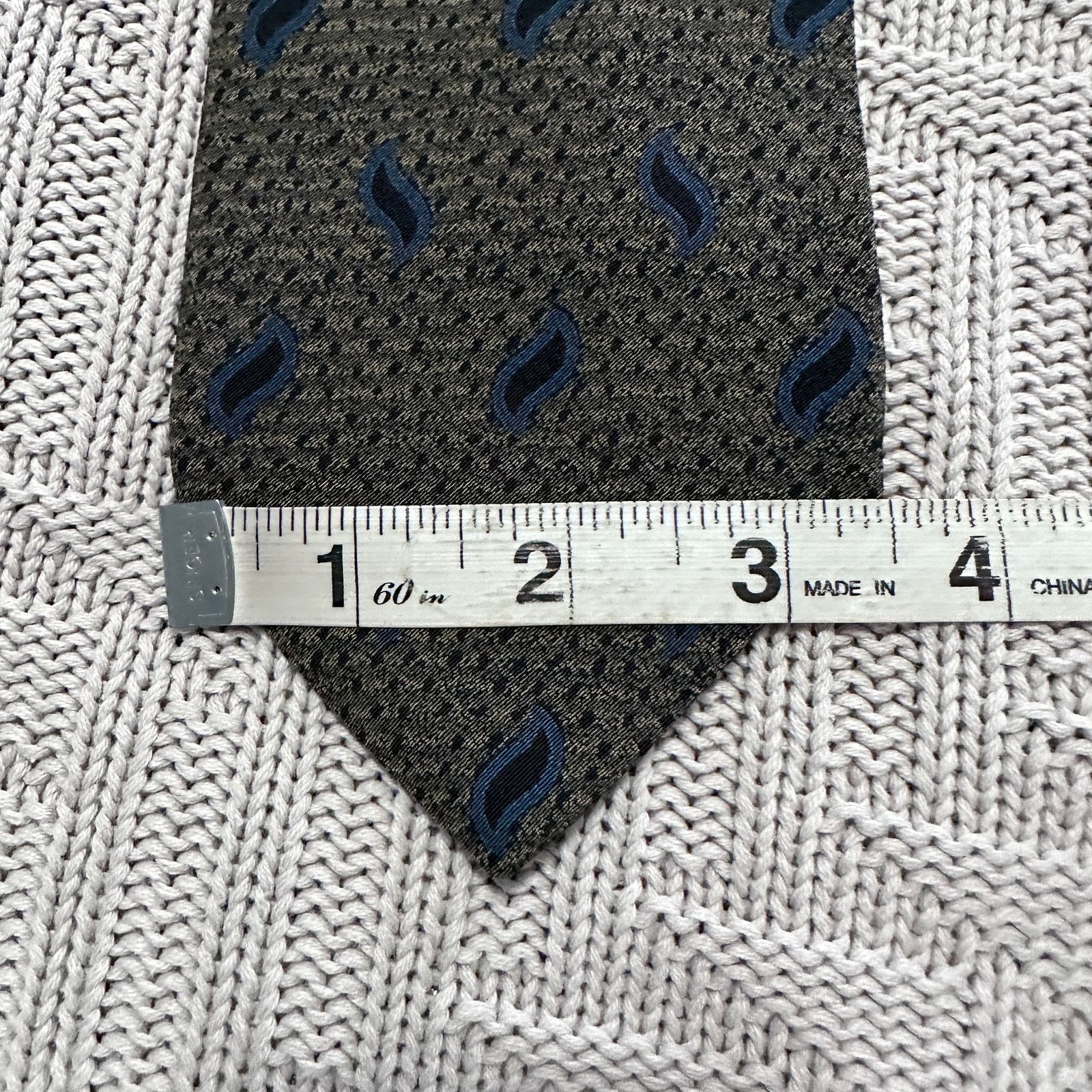 Barneys New York Barneys New York gray Italian silk tie Size ONE SIZE - 5 Thumbnail