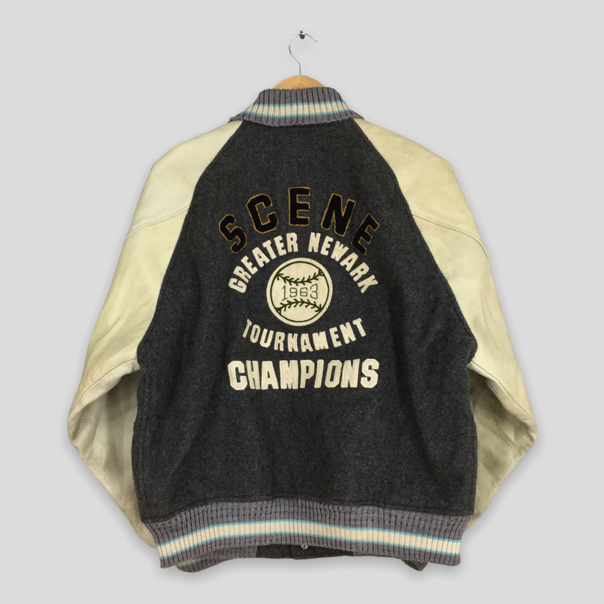 image of Vintage American Scene Mlb Wool Varsity Jacket Large in Grey, Men's