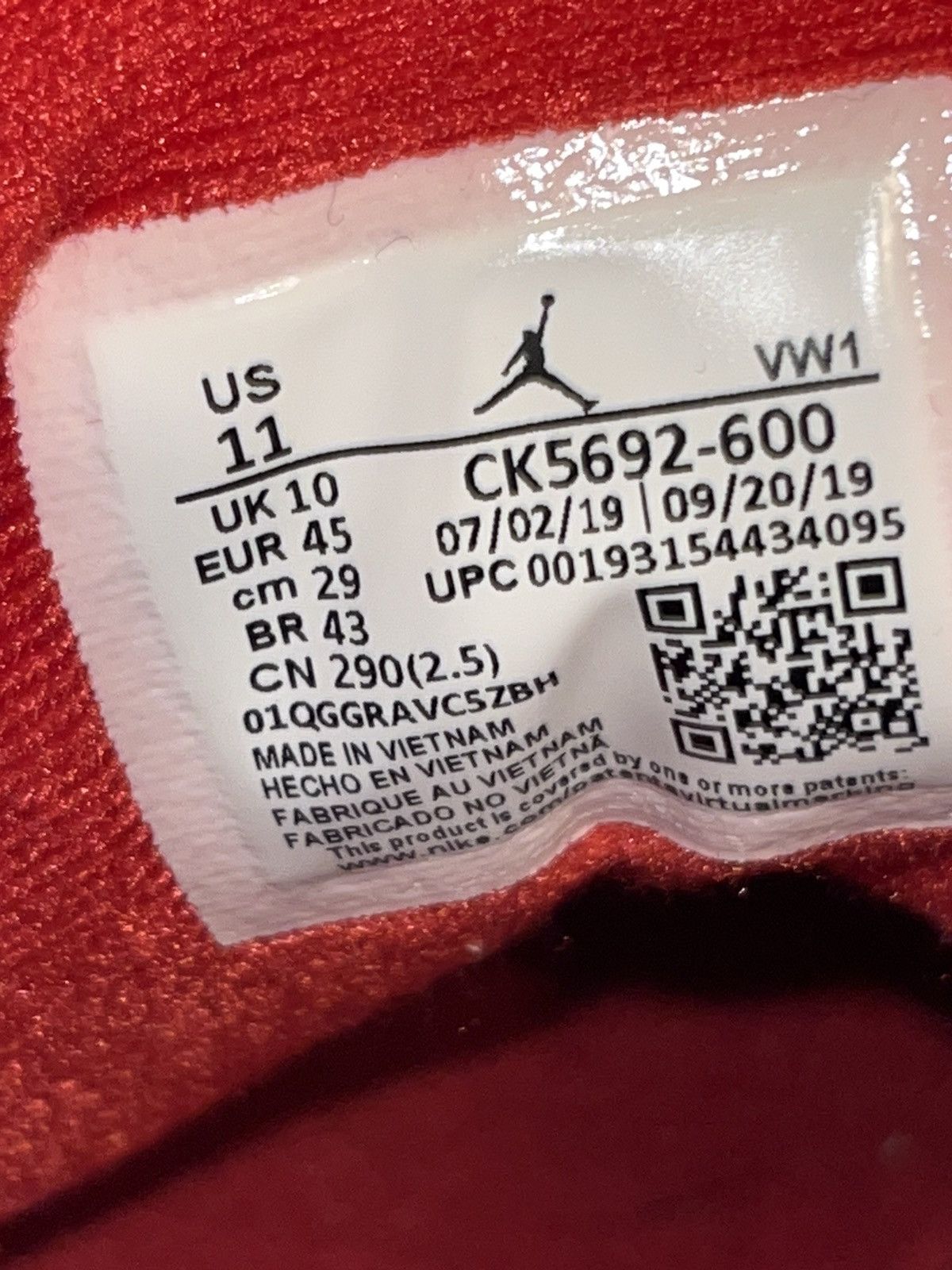 Jordan Brand Air Jordan 3 Retro SE Fire Red Size 11 Size US 11 / EU 44 - 9 Thumbnail