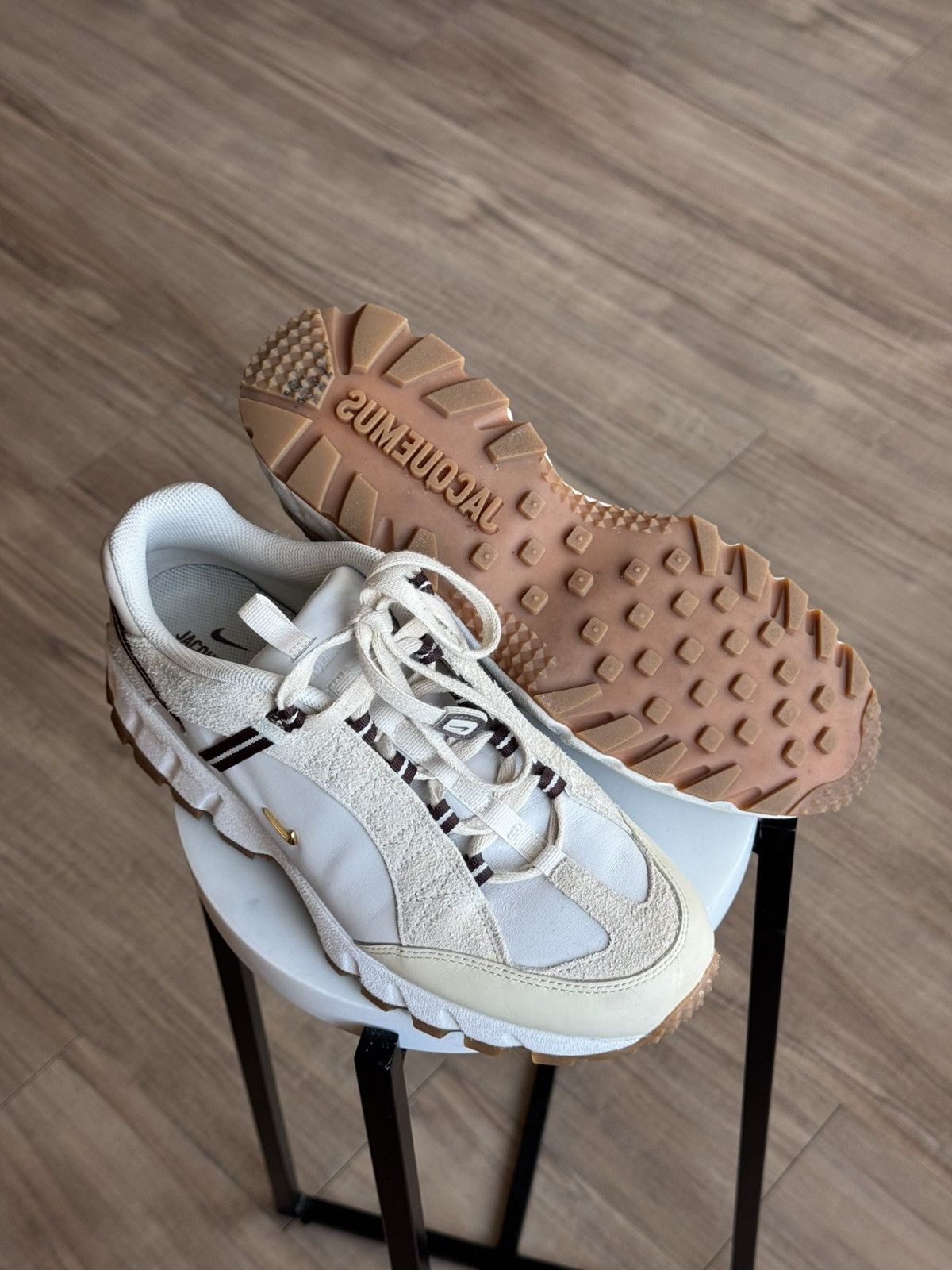 Jacquemus × Nike Jacquemus x Nike Air Humara LX Sail Wmns 11.5 / Men’s 10 Size US 11.5 / IT 41.5 - 4 Thumbnail