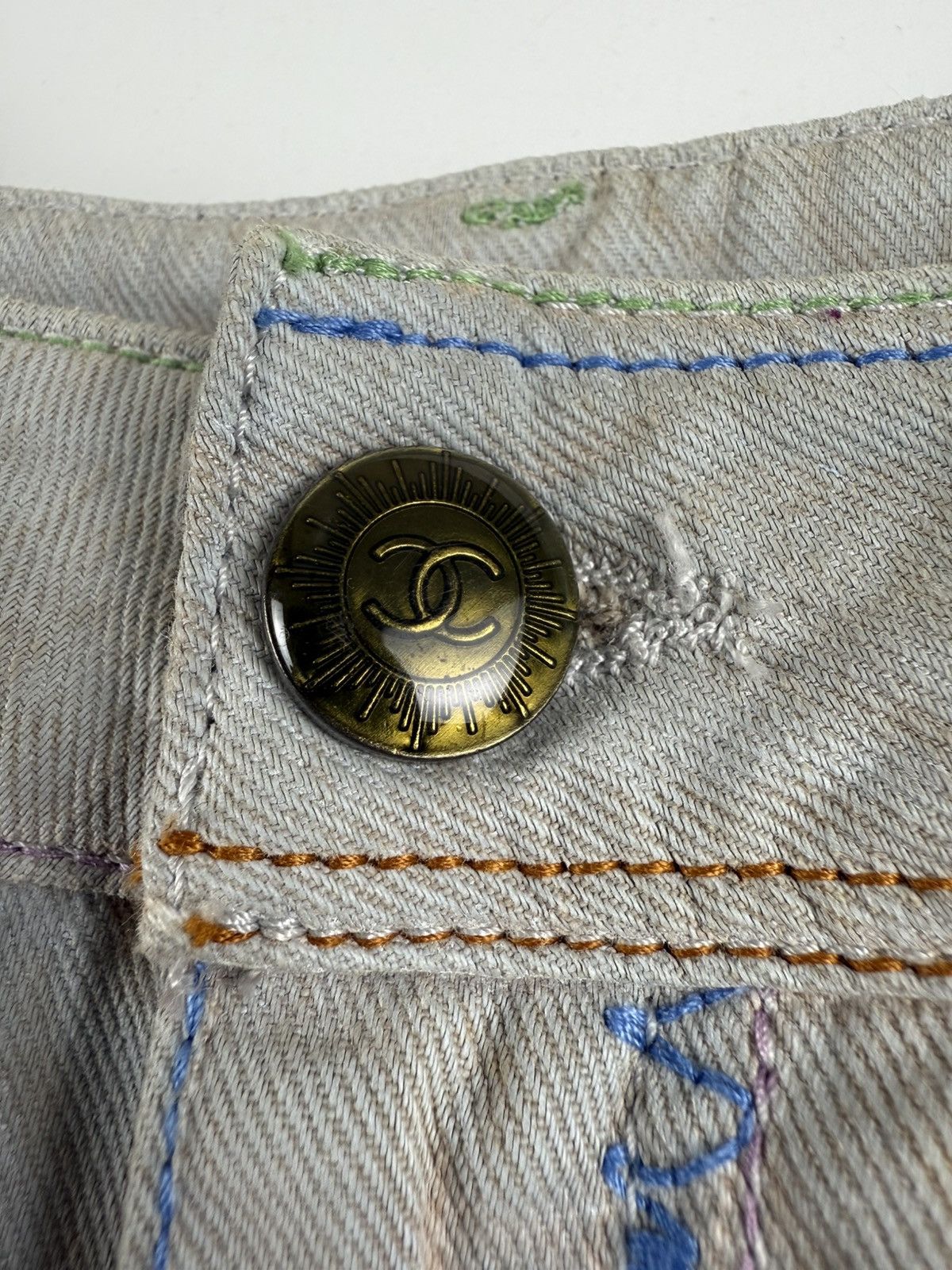 Chanel Chanel Washed Out Denim Distressed Embroidery Detail Jeans Size 28" / US 6 / IT 42 - 5 Thumbnail