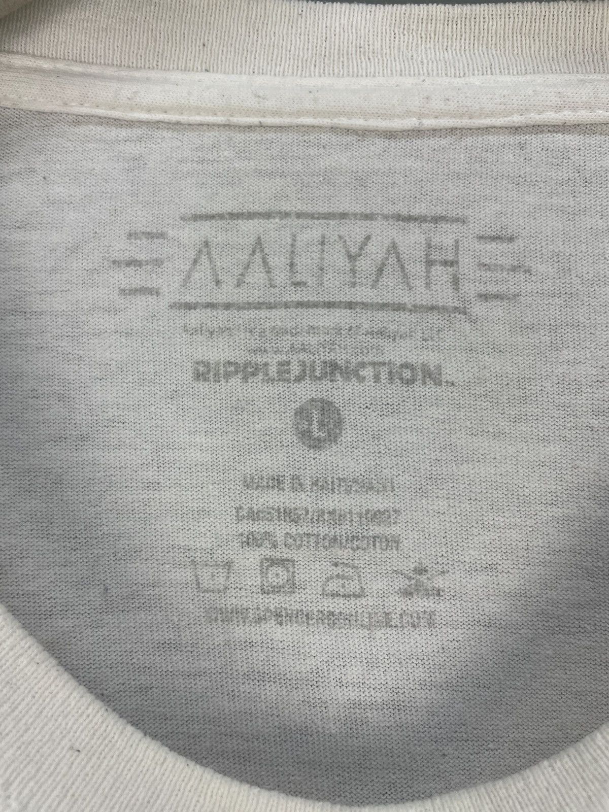 Rap Tees Aaliyah photo ripple junction t shirt Size US L / EU 52-54 / 3 - 5 Thumbnail