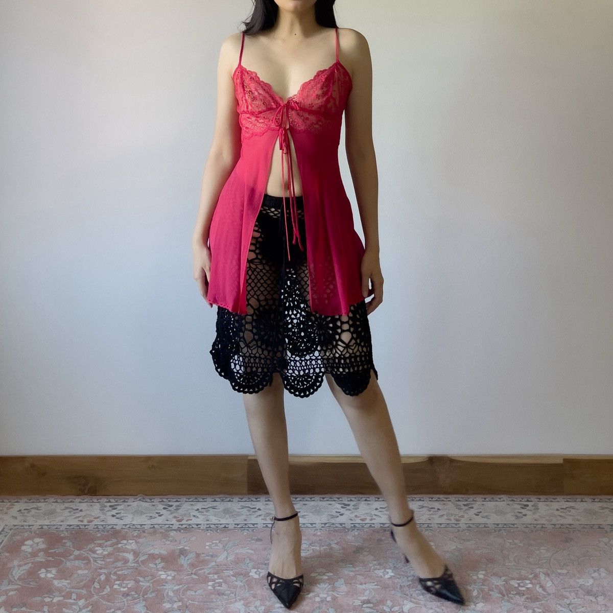 Victoria's Secret Victoria’s Secret Red Lace & Silk Sheer Camisole (M) Size M / US 6-8 / IT 42-44 - 6 Thumbnail