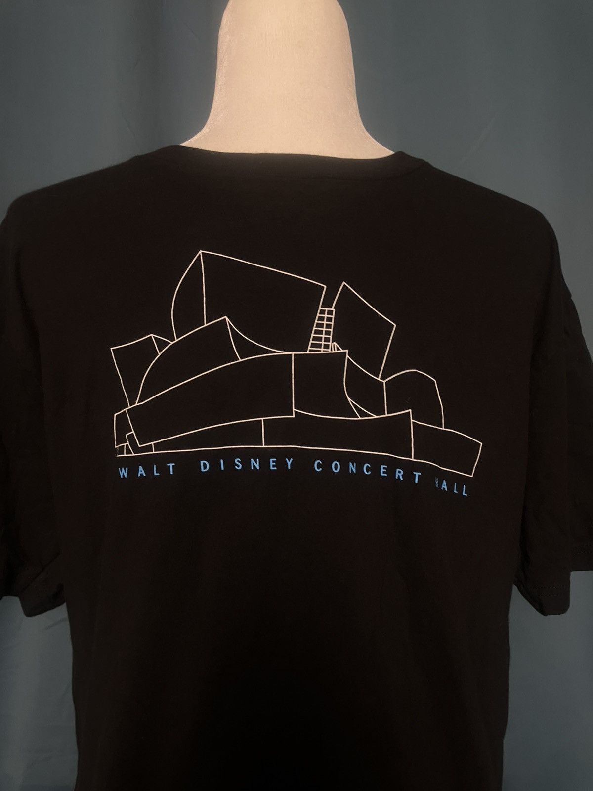 Other Disney Concert Hall “LA PHIL” Shirt, BLACK Size US L / EU 52-54 / 3 - 1 Thumbnail
