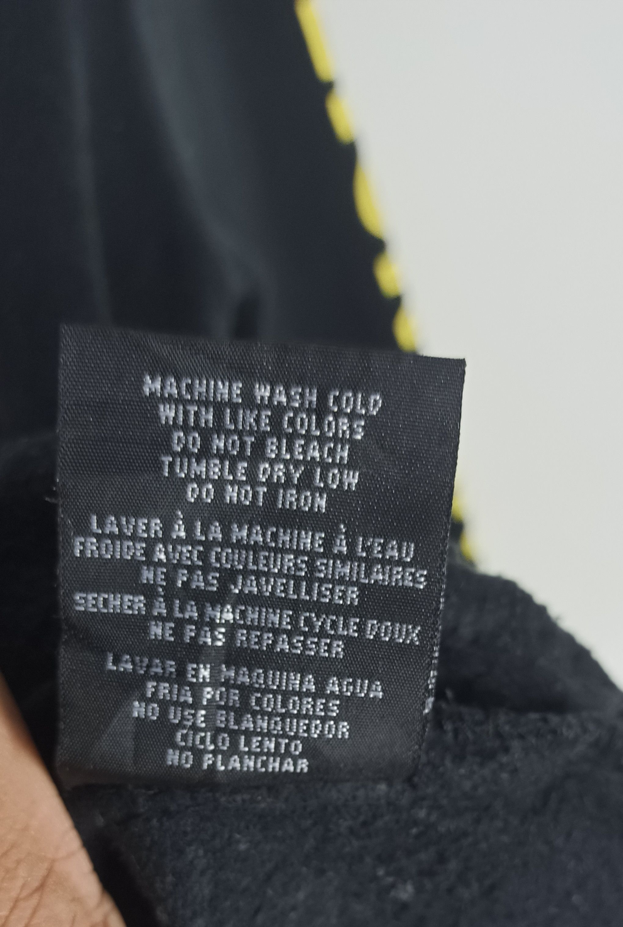 Disney × Vintage Vintage The Lion King "I Just Cant Wait To Be King" Size US L / EU 52-54 / 3 - 7 Thumbnail