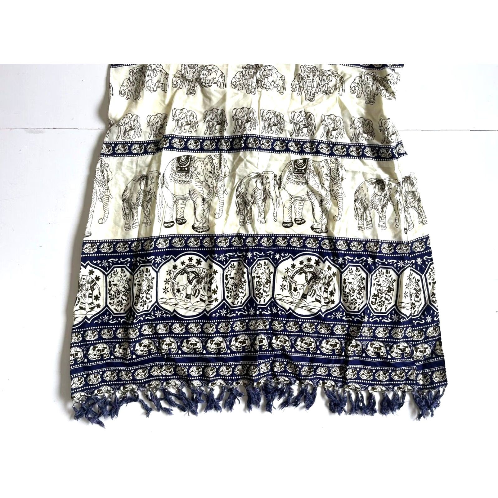 Vintage VINTAGE Thailand 100% Rayon Ivory Blue Elephant Floral Tunic Tank Sun Dress M-L Womens Size M / US 6-8 / IT 42-44 - 6 Thumbnail