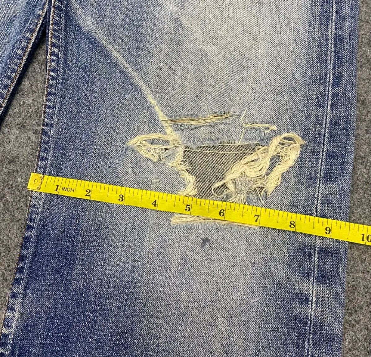 Levi's Vintage Clothing Vintage Levis Distressed Denim Kurt Cobain Style Size US 30 / EU 46 - 5 Thumbnail