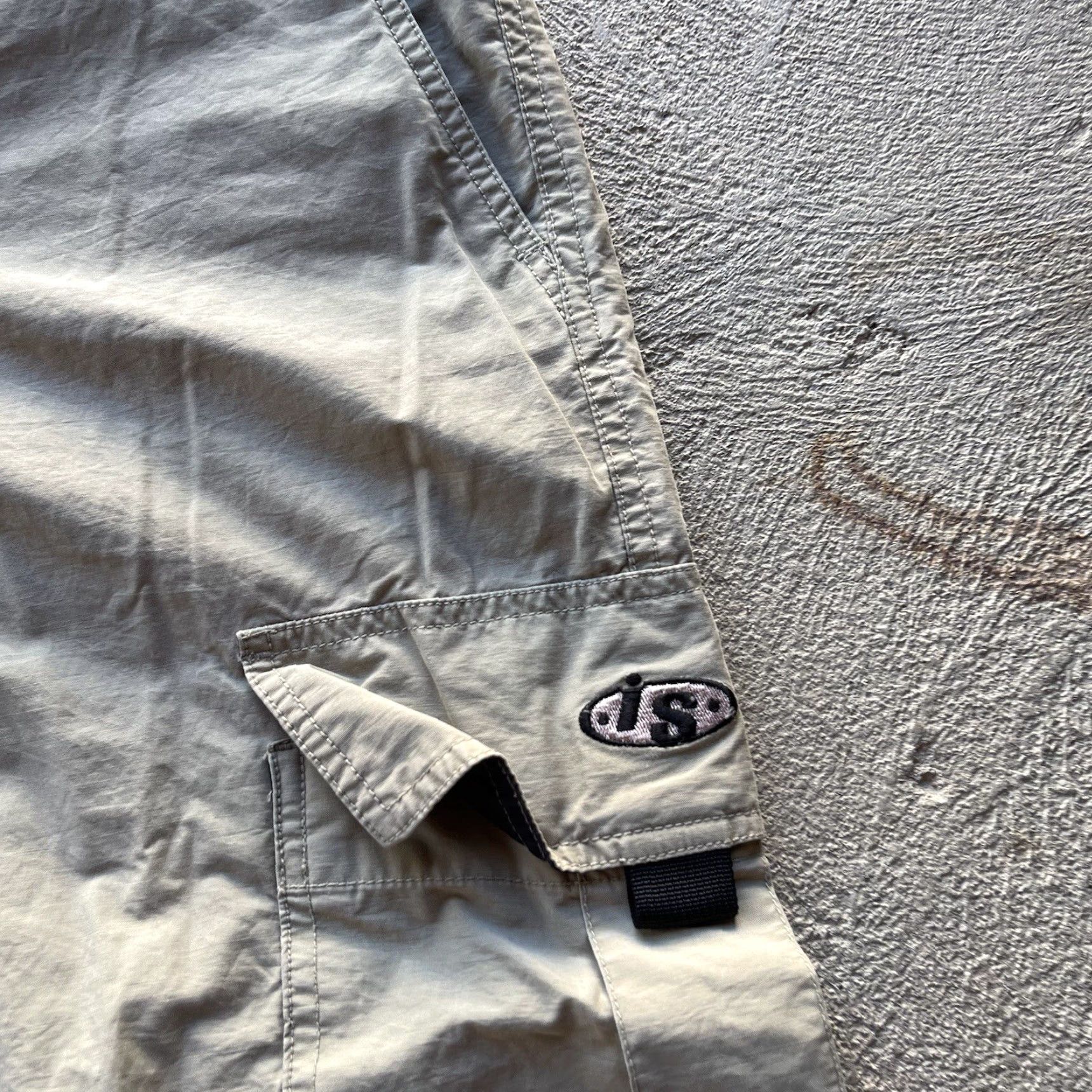 Vintage VINTAGE Interstate Cargo Pants Men XL Brown Wide-Leg Canvas 32in Inseam Belted Adjustable Pockets Y2K USA 2000s Mens Size US 36 / EU 52 - 4 Thumbnail