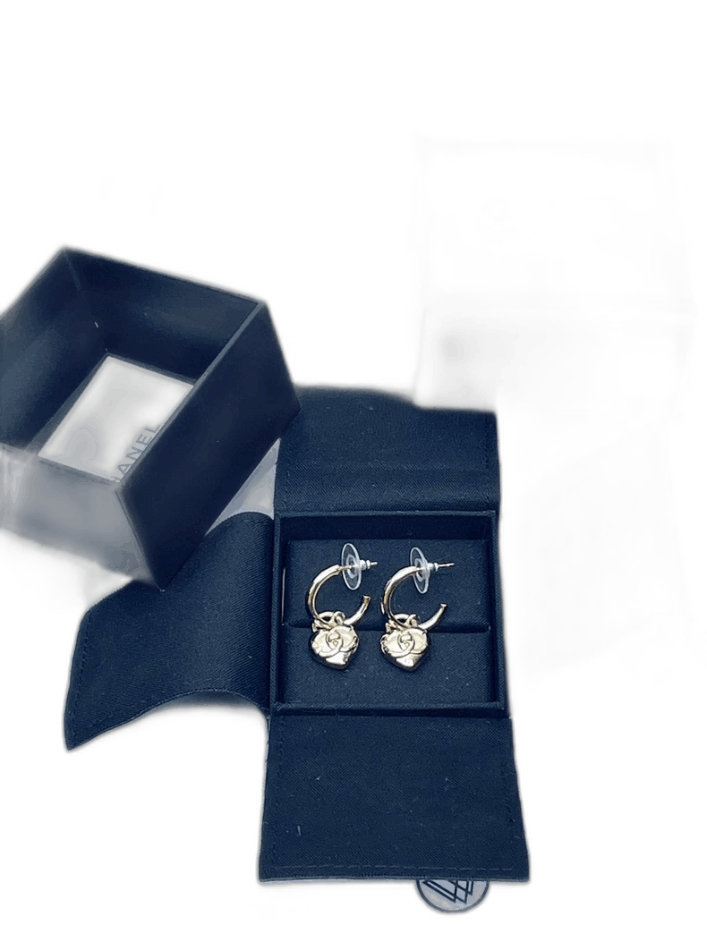 Chanel Chanel Heart Double C Lock Earrings Size ONE SIZE - 1 Thumbnail