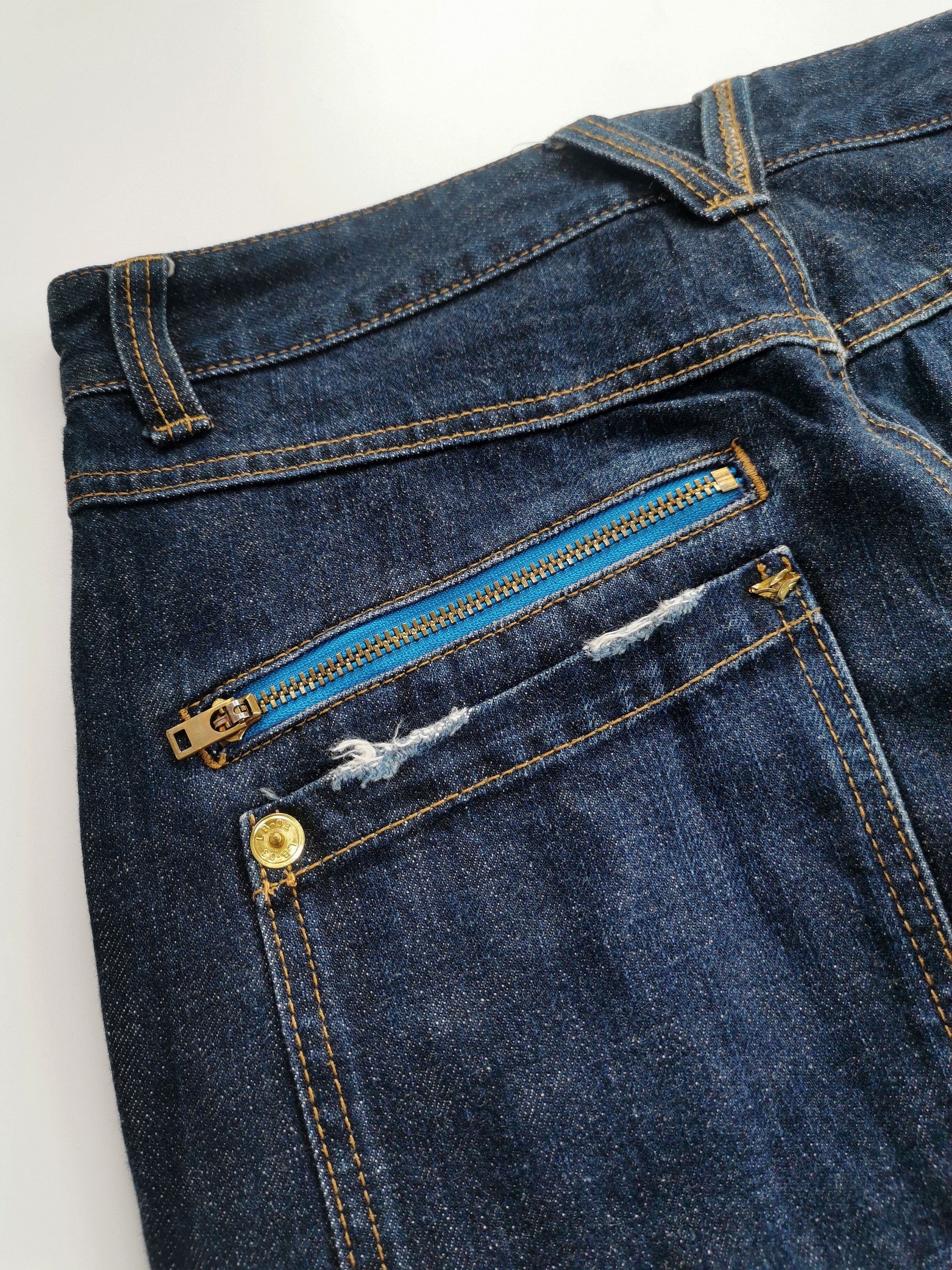 Kith × New Era × New York Yankees VINTAGE New York Yankees MLB Distressed Jeans Red Stripe Size US 30 / EU 46 - 12 Thumbnail