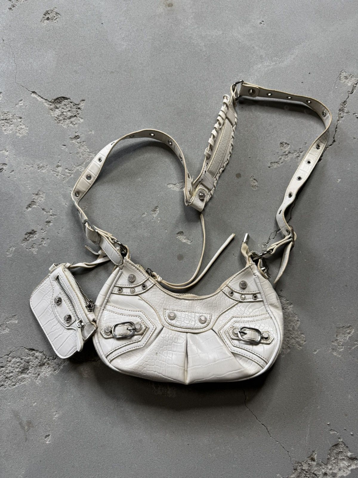 Handmade Balenciaga STYLE LE CAGOLE SHOULDER BAG Size ONE SIZE - 1 Thumbnail