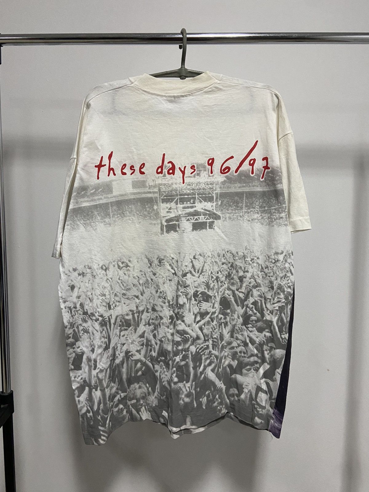 Bon Jovi × Vintage Bon Jovi these days 1996 overprint big logo t