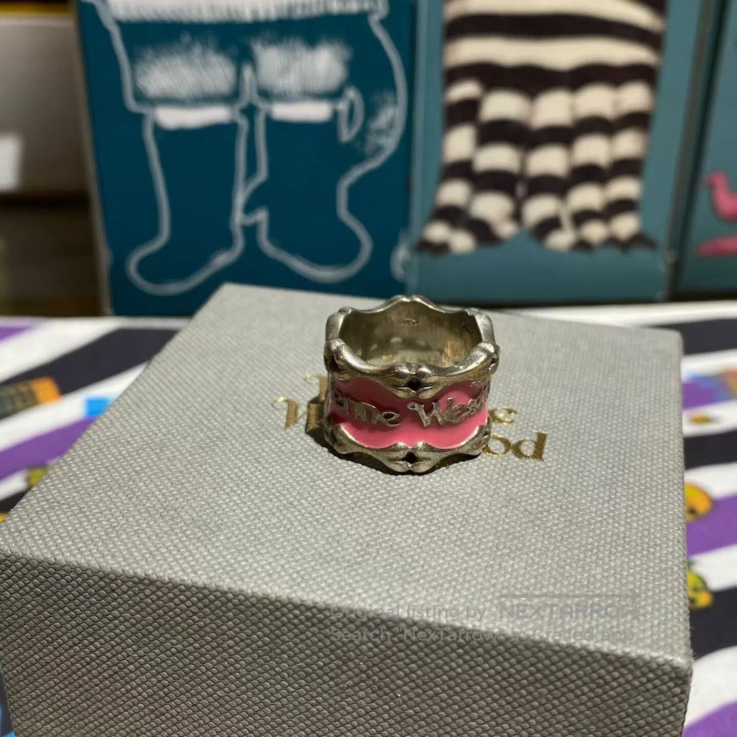 Vivienne Westwood Vivienne Westwood Pink Bone Ring. Size ONE SIZE - 4 Thumbnail