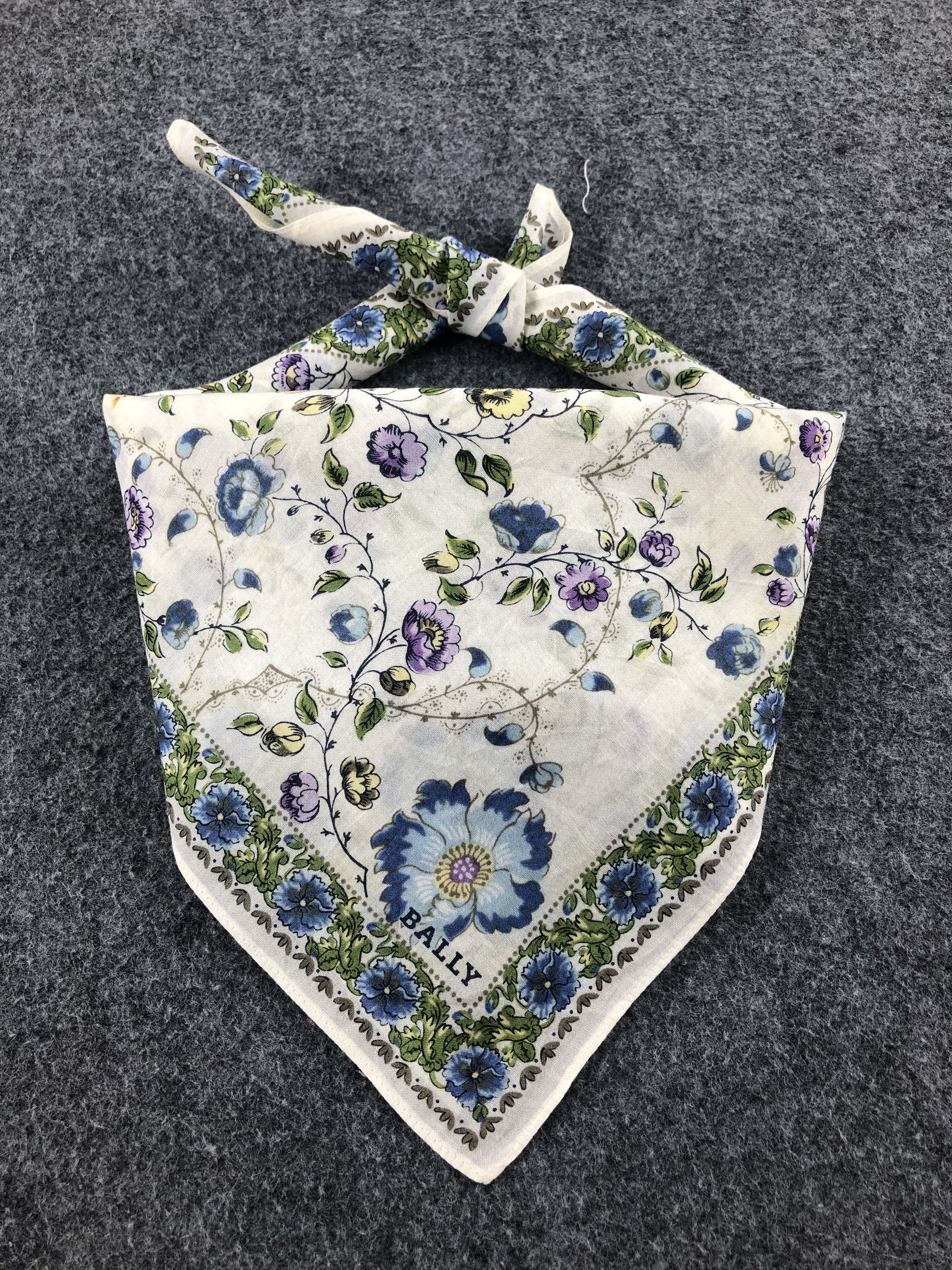 Bally Bally Floral Handkerchief / Bandana / Neckerchief Size ONE SIZE - 2 Thumbnail