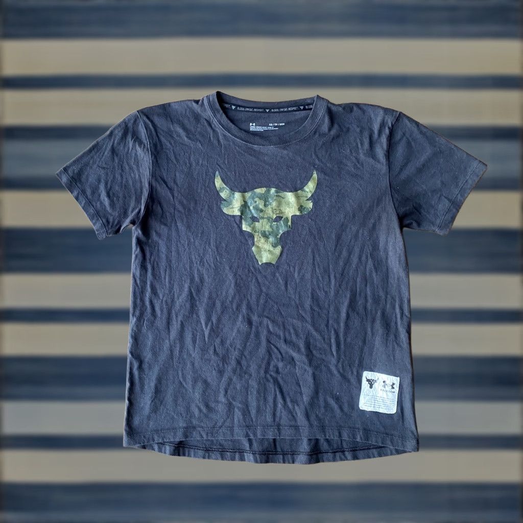 Under Armour VINTAGE Under Armour The Rock Dharma Bull Camo T-Shirt XS Gym Size US XS / EU 42 / 0 - 1 Thumbnail