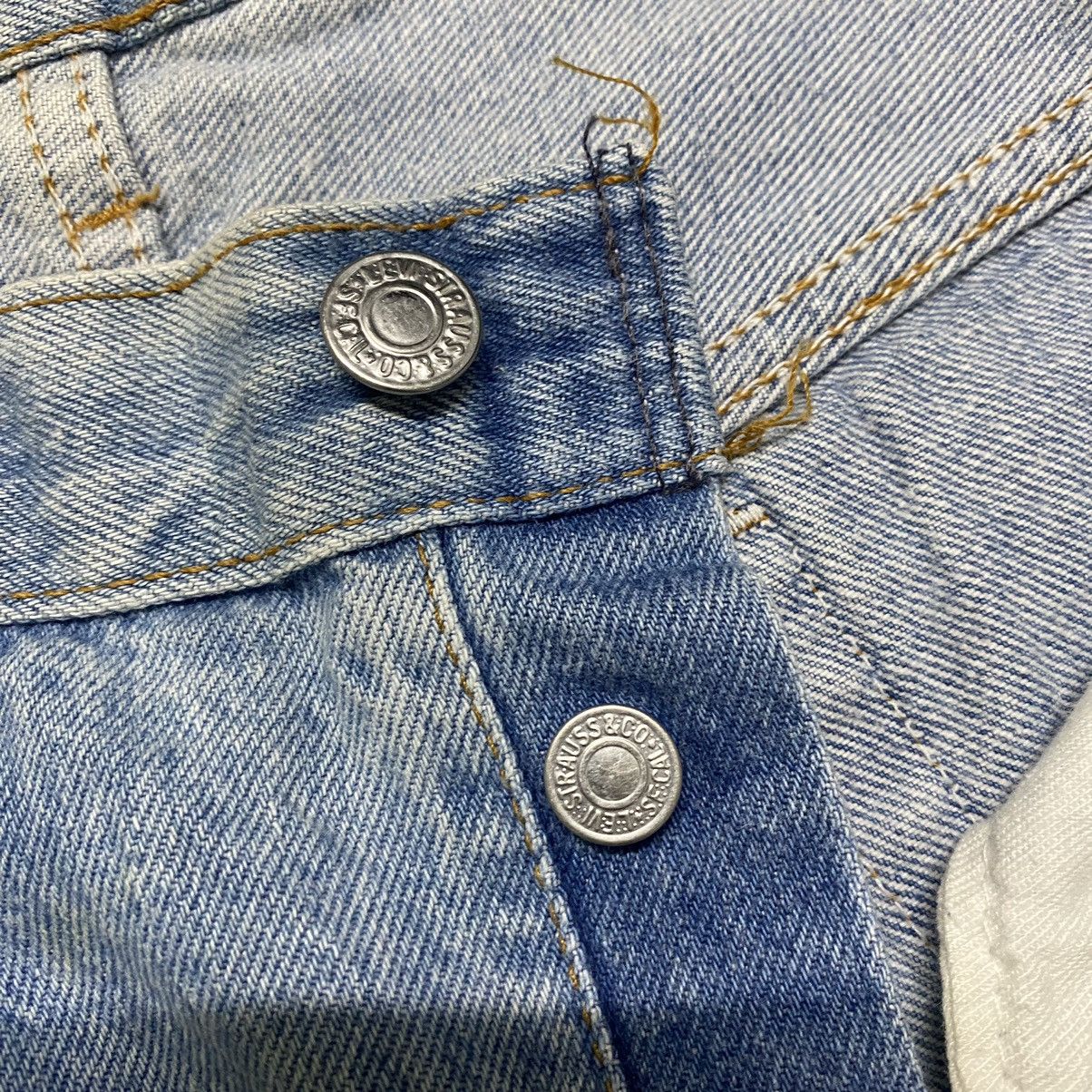 Levi's Vintage 90s Mickey X Levis 501 Lightwash Jeans Size US 33 - 19 Thumbnail