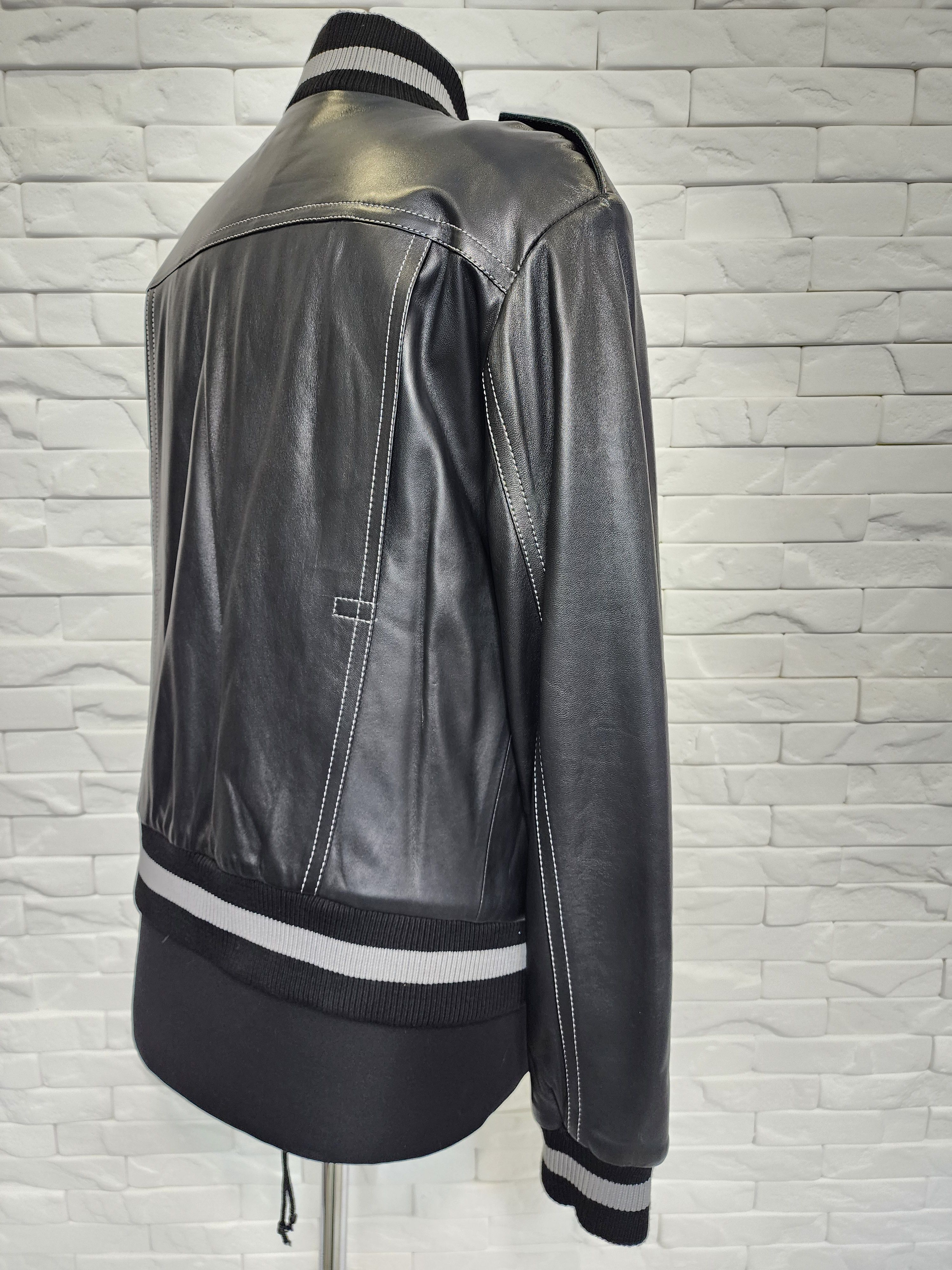 Genuine Leather Men's Black Genuine Leather Jacket: Buttoned Pockets Size US L / EU 52-54 / 3 - 4 Thumbnail