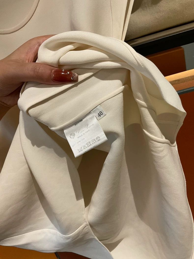 Loro Piana LORO PIANA Silky white sleeveless top Size M / US 6-8 / IT 42-44 - 4 Thumbnail