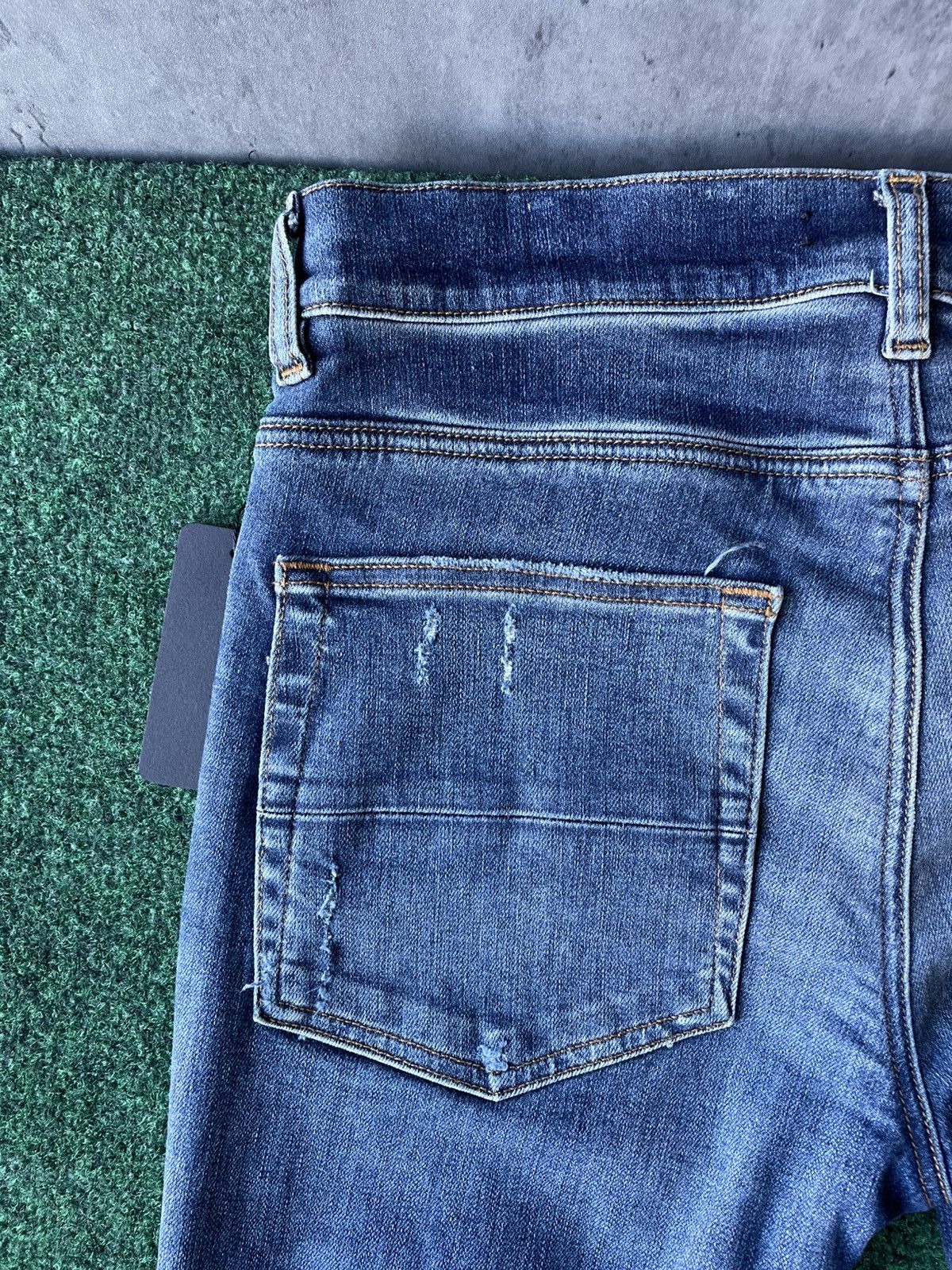 Amiri VERY CLEAN AMIRI FRACTURED STRAIGHT-LEG JEANS SIZE 33 Size US 33 - 22 Thumbnail