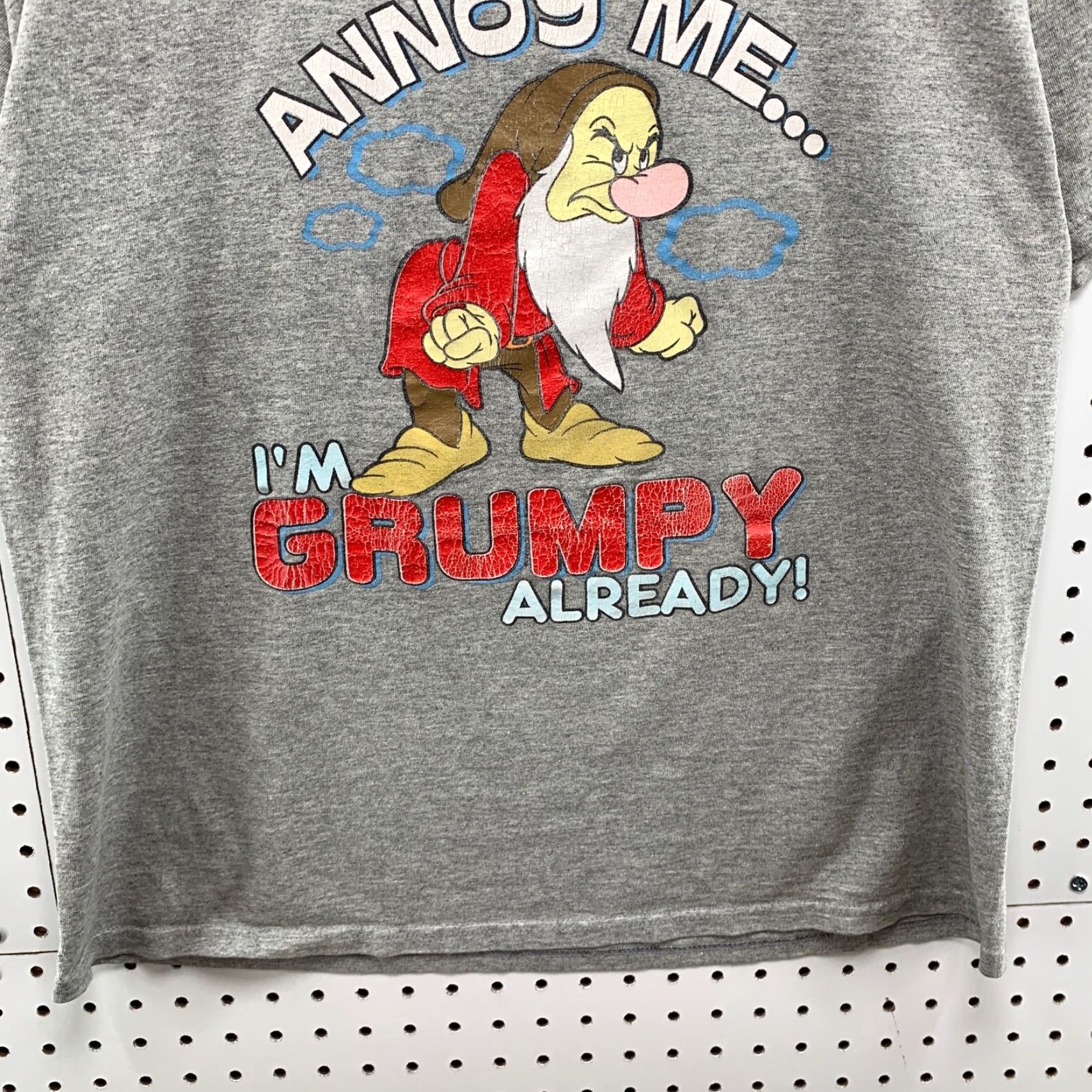 Disney VINTAGE Disney Snow White Grumpy Shirt T-Shirt Medium Gray "Don't ANNOY ME" 2000s Unisex Adults Size US M / EU 48-50 / 2 - 4 Thumbnail