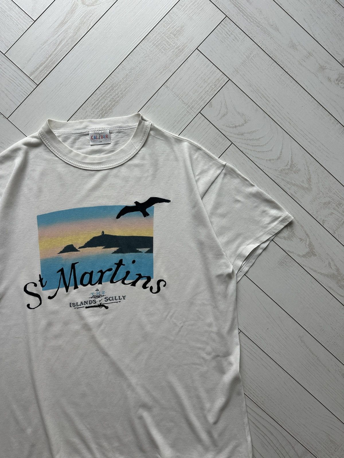Vintage Vintage 90s St.Martins Caliber seaside bird island vybe tee Size US M / EU 48-50 / 2 - 3 Thumbnail