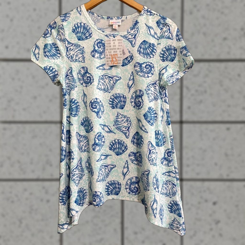 Vintage LuLaRoe Melissa XS Tunic Top Blue ocean sea shells Womens XS T-Shirt Knit Poly Blend Short Sleeve Scoop Neck Casual Vintage: No Size XS / US 0-2 / IT 36-38 - 1 Thumbnail