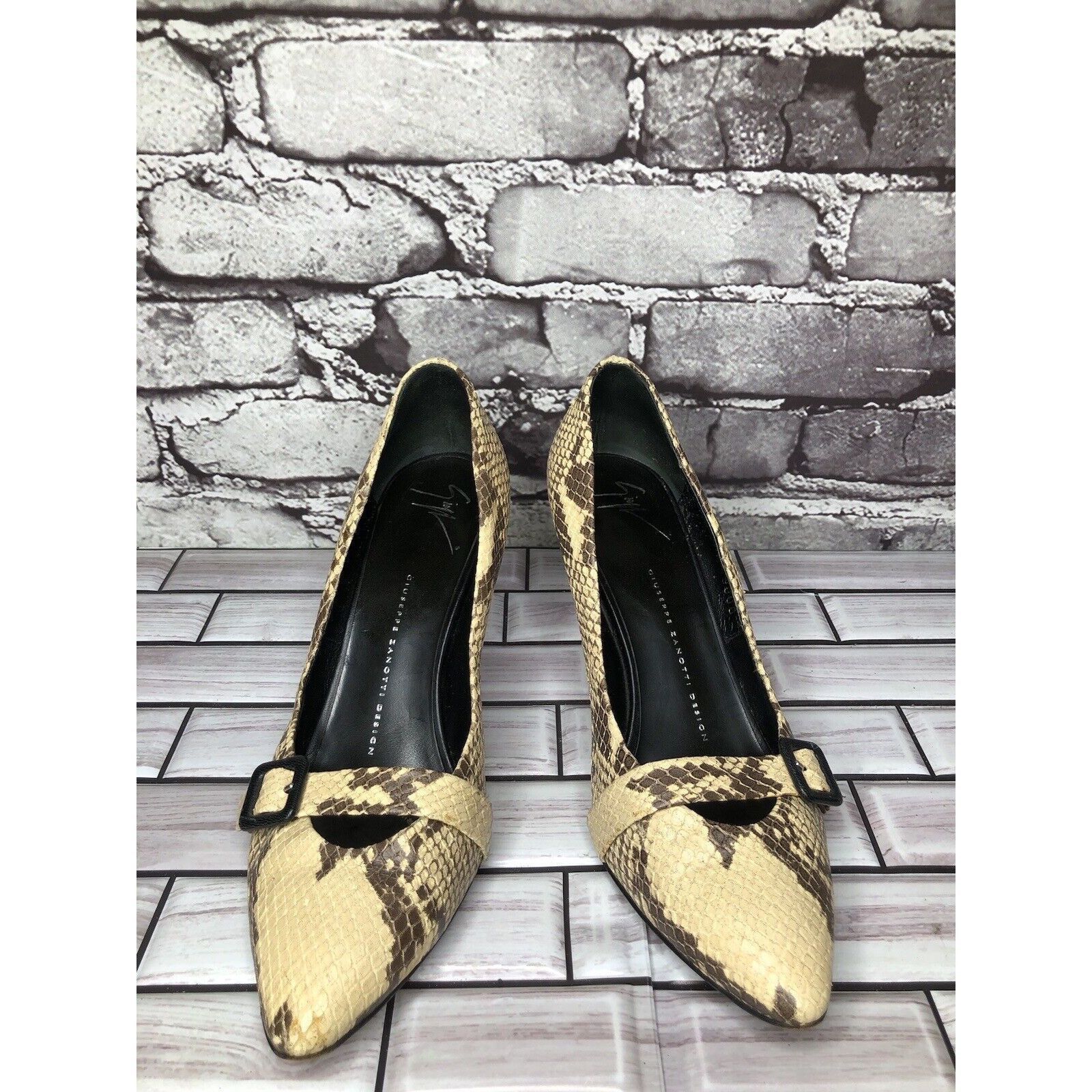 Giuseppe Zanotti Giuseppe Zanotti Cream Leather Black SnakeSkin Pointed Strap Size US 6.5 / IT 36.5 - 19 Thumbnail