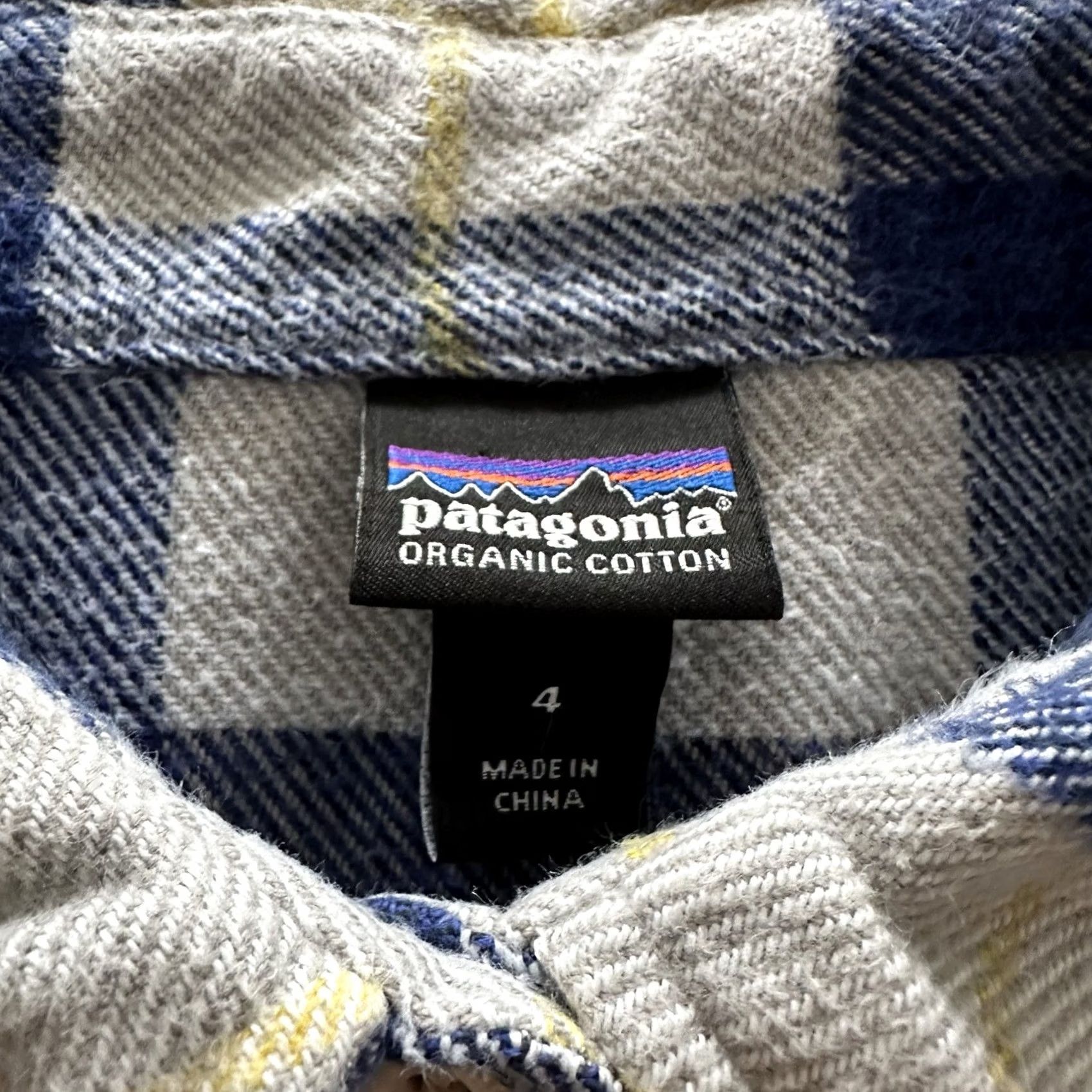 Patagonia Patagonia Flannel Shirt Womens 4 Blue Grey Plaid Fjord 100% Organic Cotton Size S / US 4 / IT 40 - 2 Thumbnail