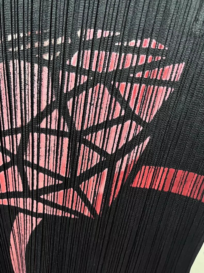Issey Miyake Issey Miyake size:3 Black diamond ring T-shirt top Size S / US 4 / IT 40 - 2 Thumbnail