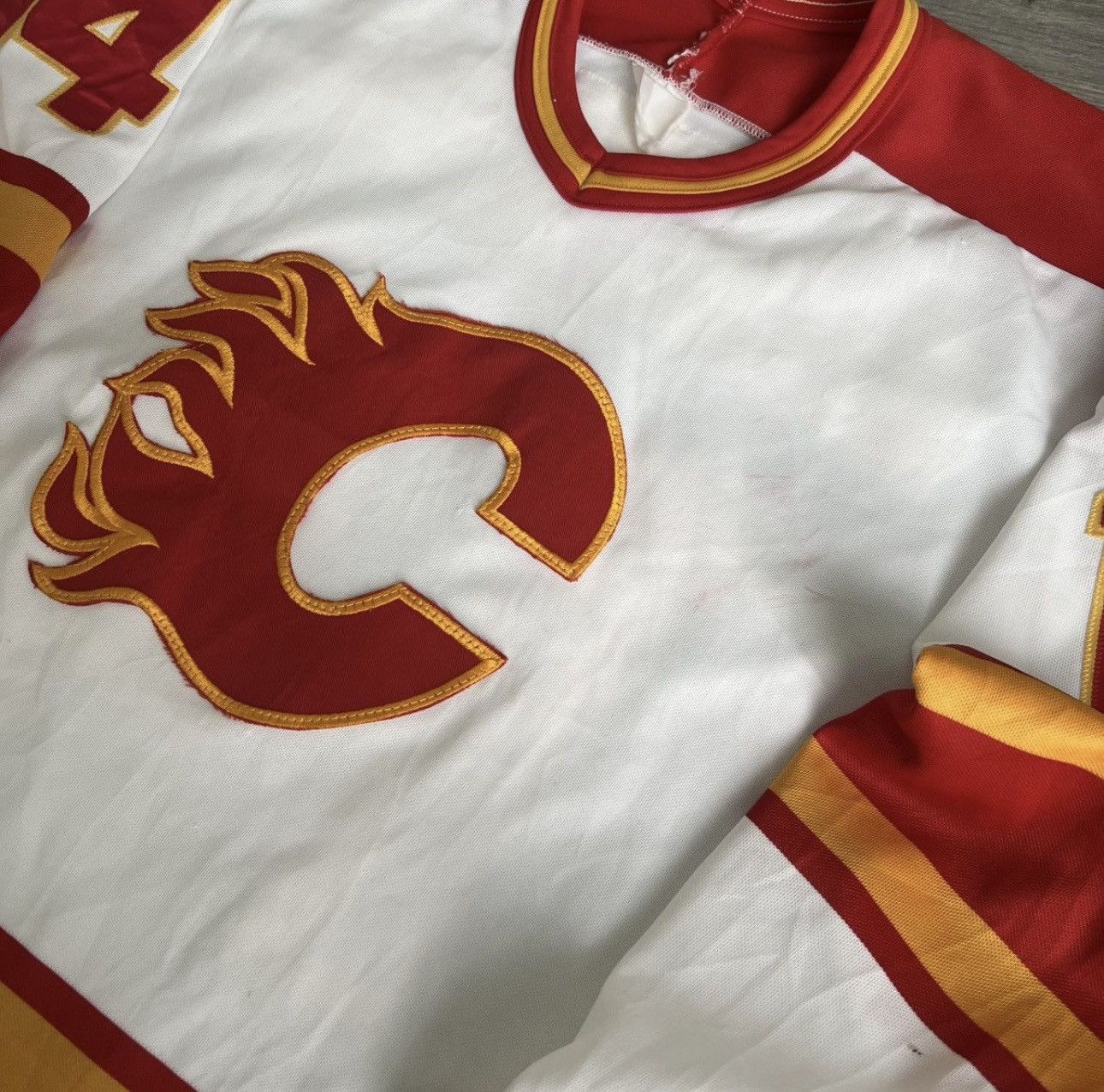 Ccm 1980s calgary flames jersey theo fluery Size US M / EU 48-50 / 2 - 7 Thumbnail