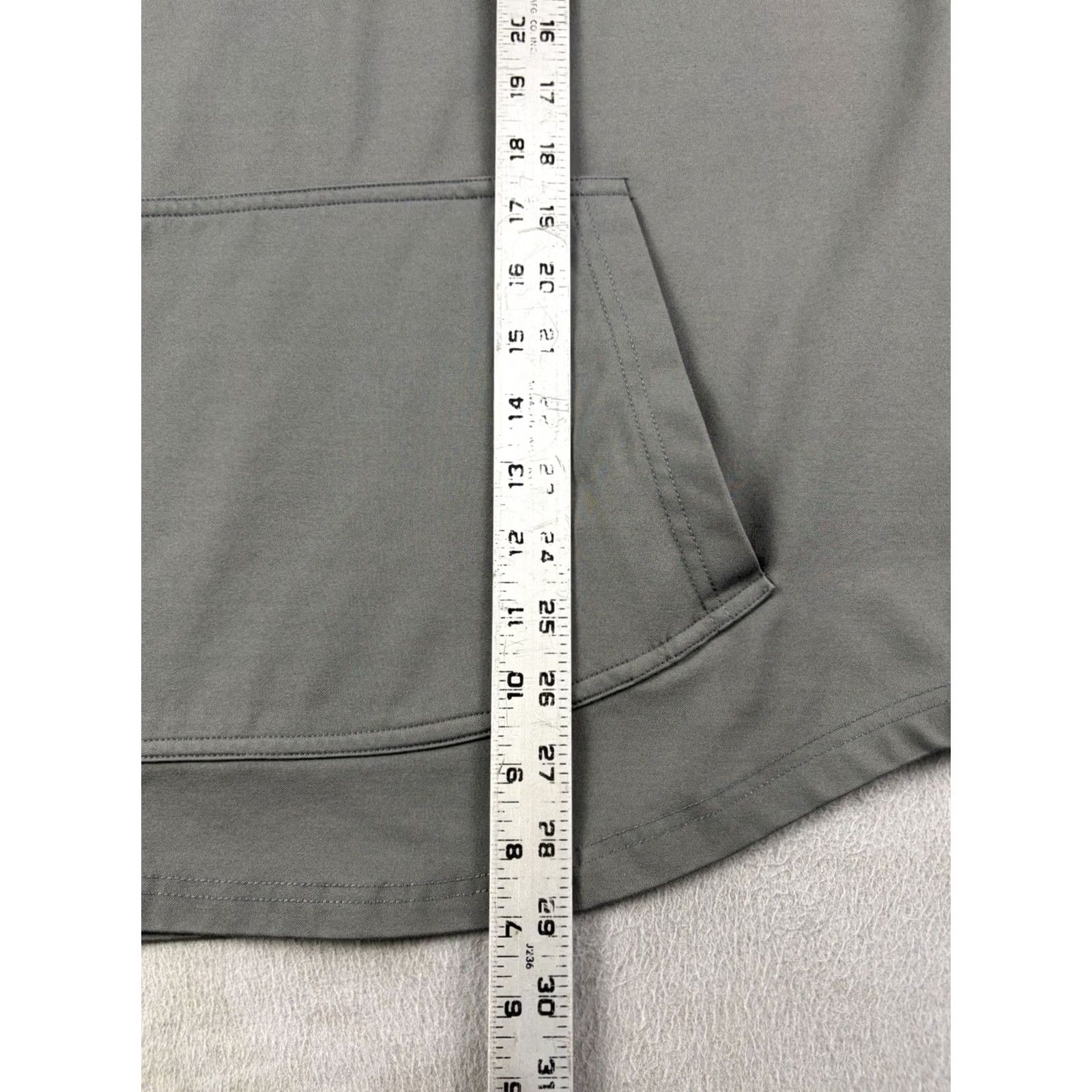 Vintage BYLT Elite Drop Cut Hoodie Men L Gray Long Sleeve Pullover Performance Gym & Training Hiking Running Sports Size US L / EU 52-54 / 3 - 7 Thumbnail