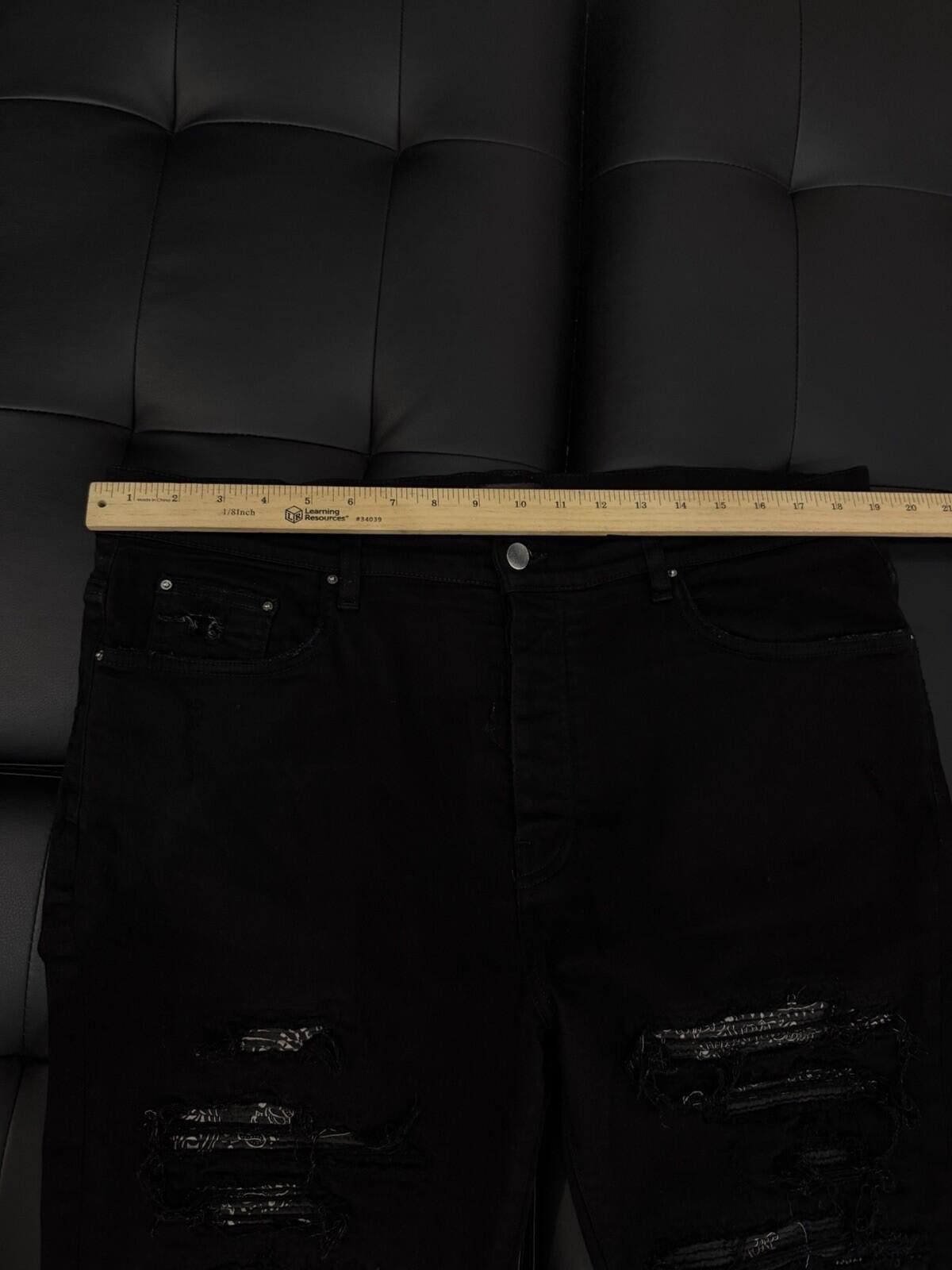 Amiri Size 36 - Amiri Black White Bandanna Jeans 100% Authentic Size US 38 / EU 54 - 12 Thumbnail