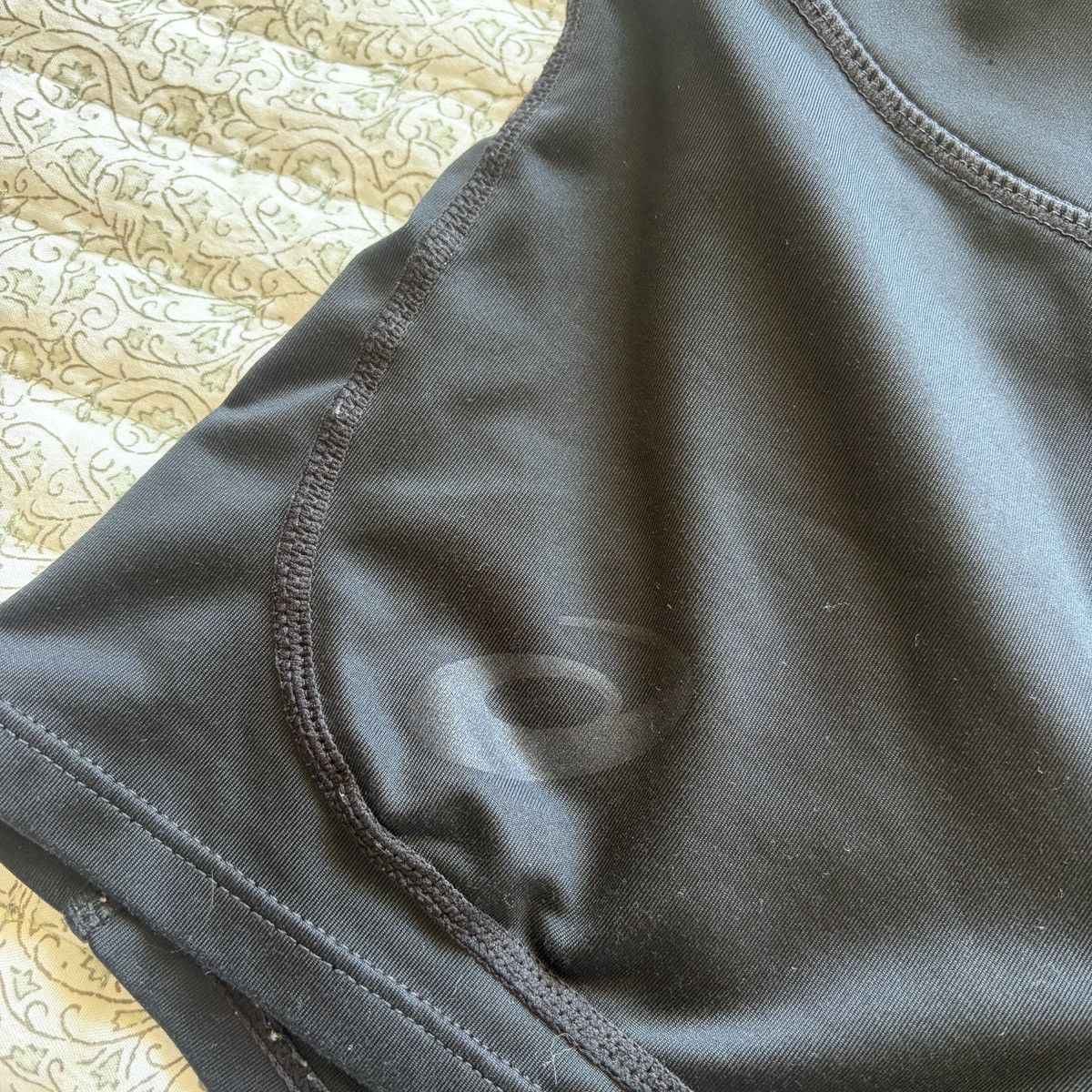 Asics ASICS black spandex mini workout shorts Size 22" - 3 Thumbnail