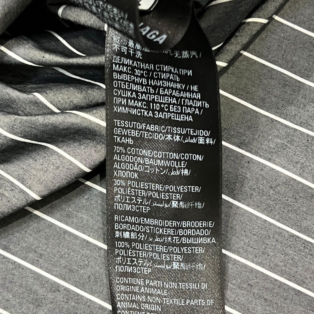 Balenciaga BALENCIAGA 2022 Spring Demna BB Corp Twisted Swing Shirt Size US XXS / EU 40 - 8 Thumbnail