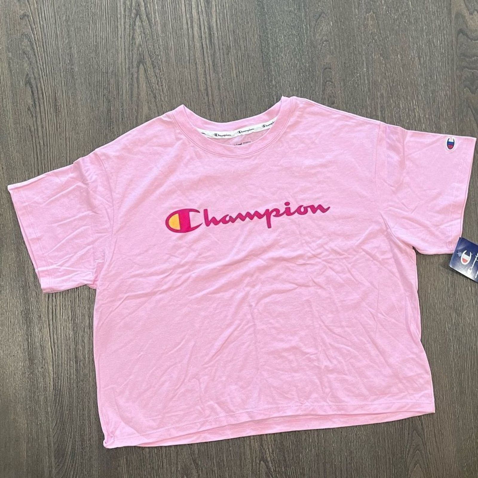 Champion NWT Champion Pink Red Graphic Crop Top - Size 1X Size ONE SIZE - 1 Thumbnail