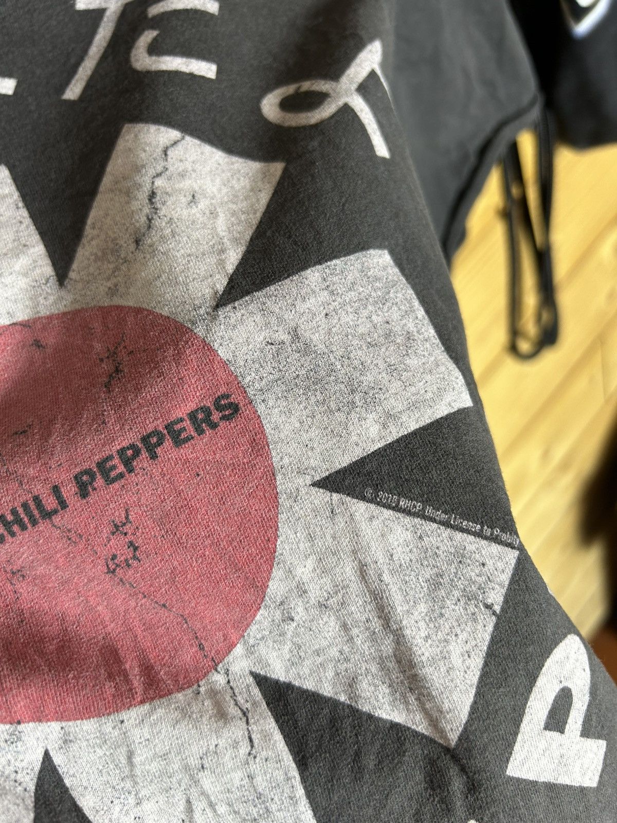 Amplified Red Hot Chili Peppers Tokyo Japan Tee Size US L / EU 52-54 / 3 - 3 Thumbnail
