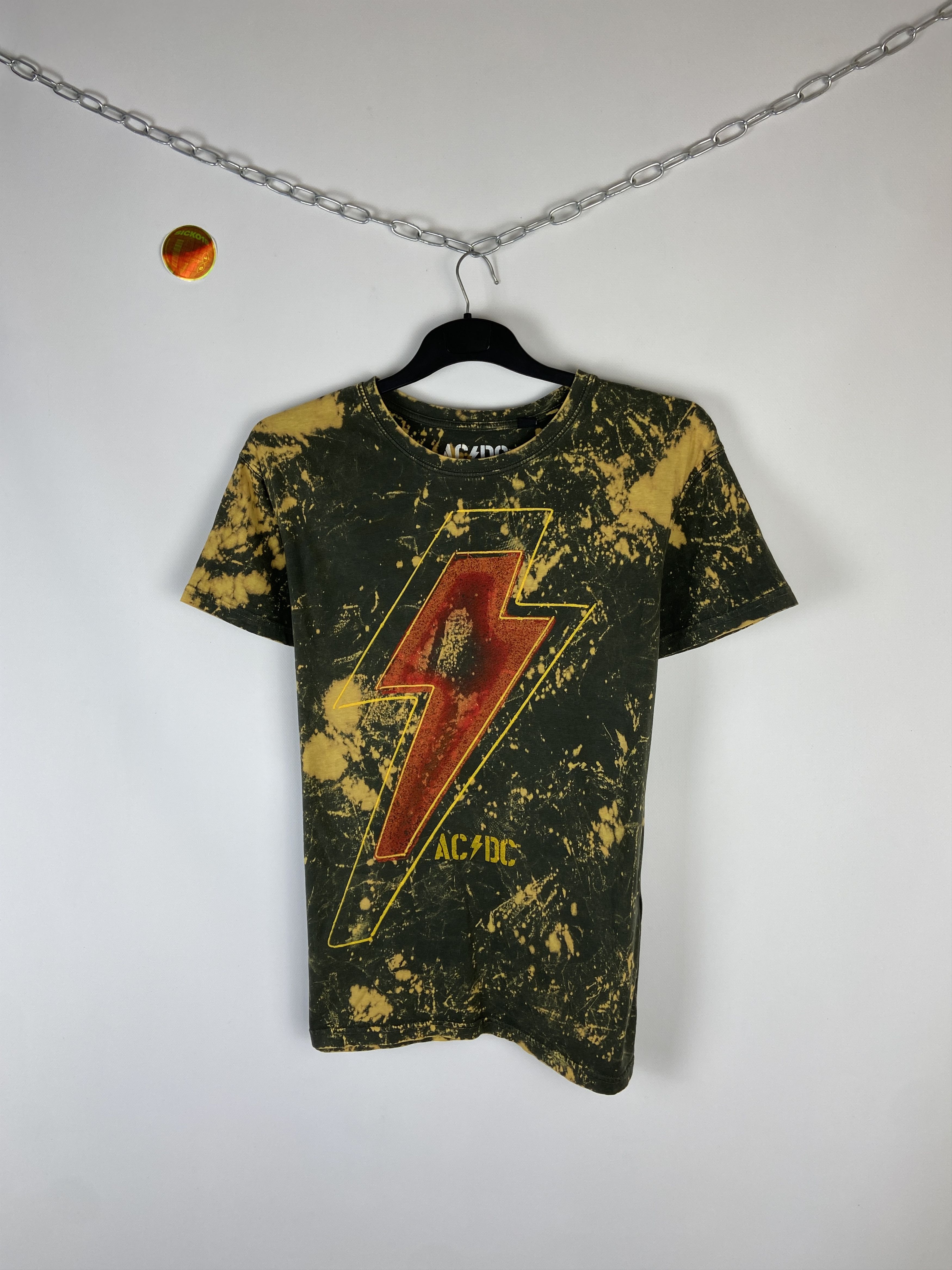 AC/DC Vintage Ac/Dc T-shirt Size US S / EU 44-46 / 1 - 3 Thumbnail