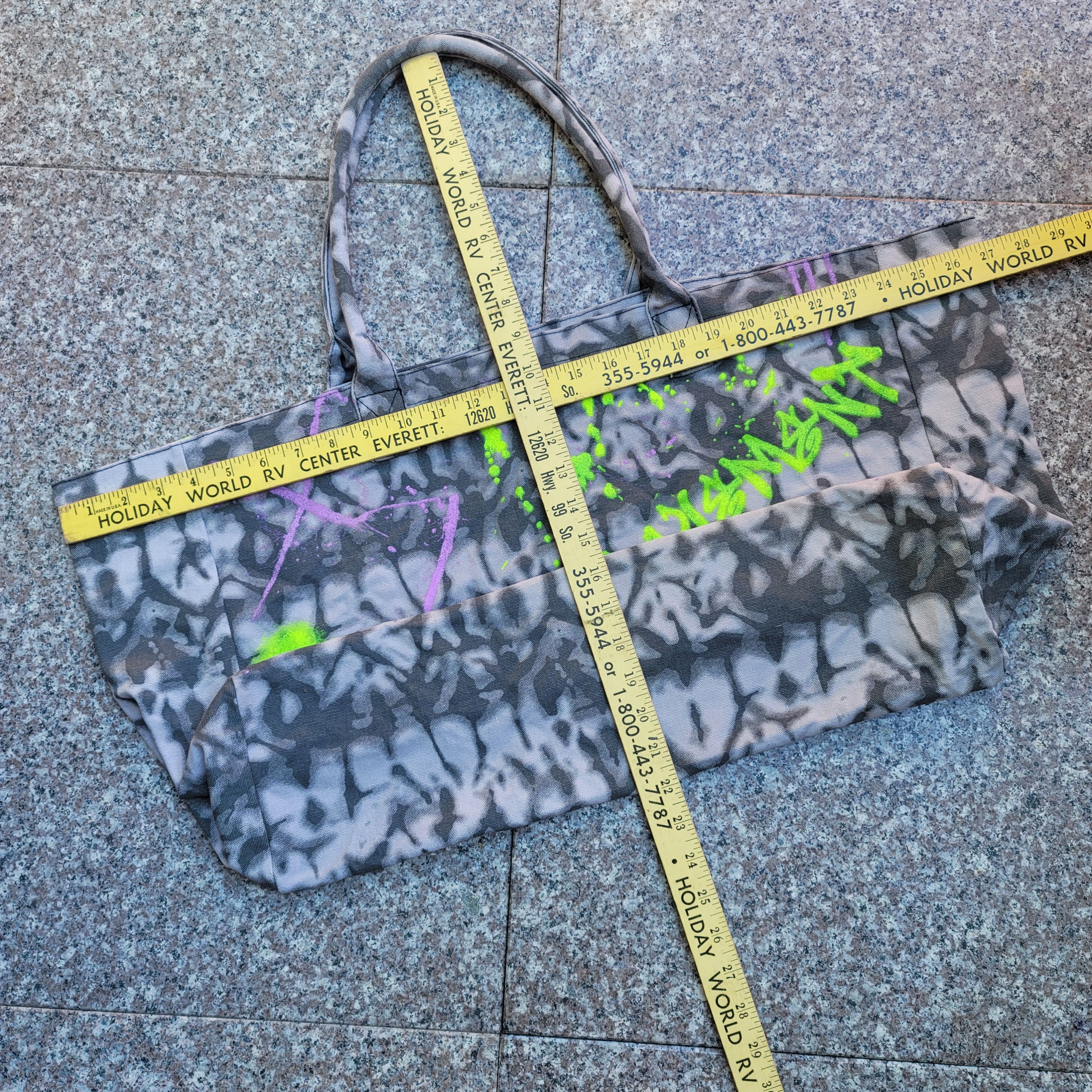 Alo yoga shopping tote