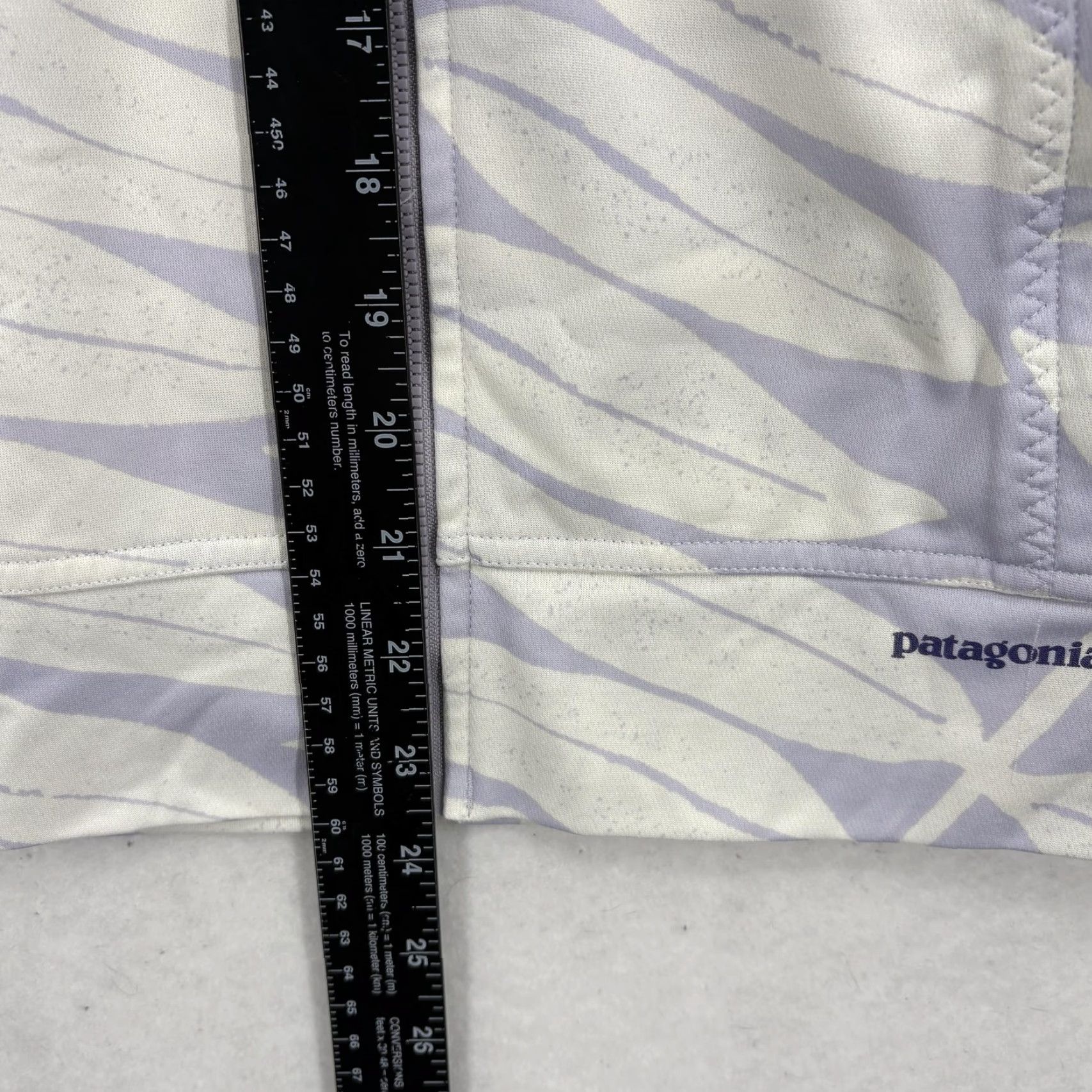 Patagonia Patagonia Womens Hoodie Full Zip Lightweight Purple Leaf Print Pockets M Size M / US 6-8 / IT 42-44 - 7 Thumbnail