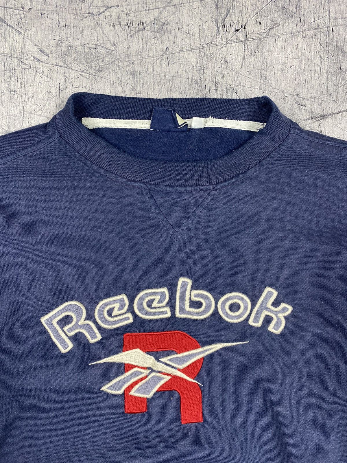 Reebok Vintage Reebok Y2K Big Center Logo Sweatshirt Size US S / EU 44-46 / 1 - 5 Thumbnail