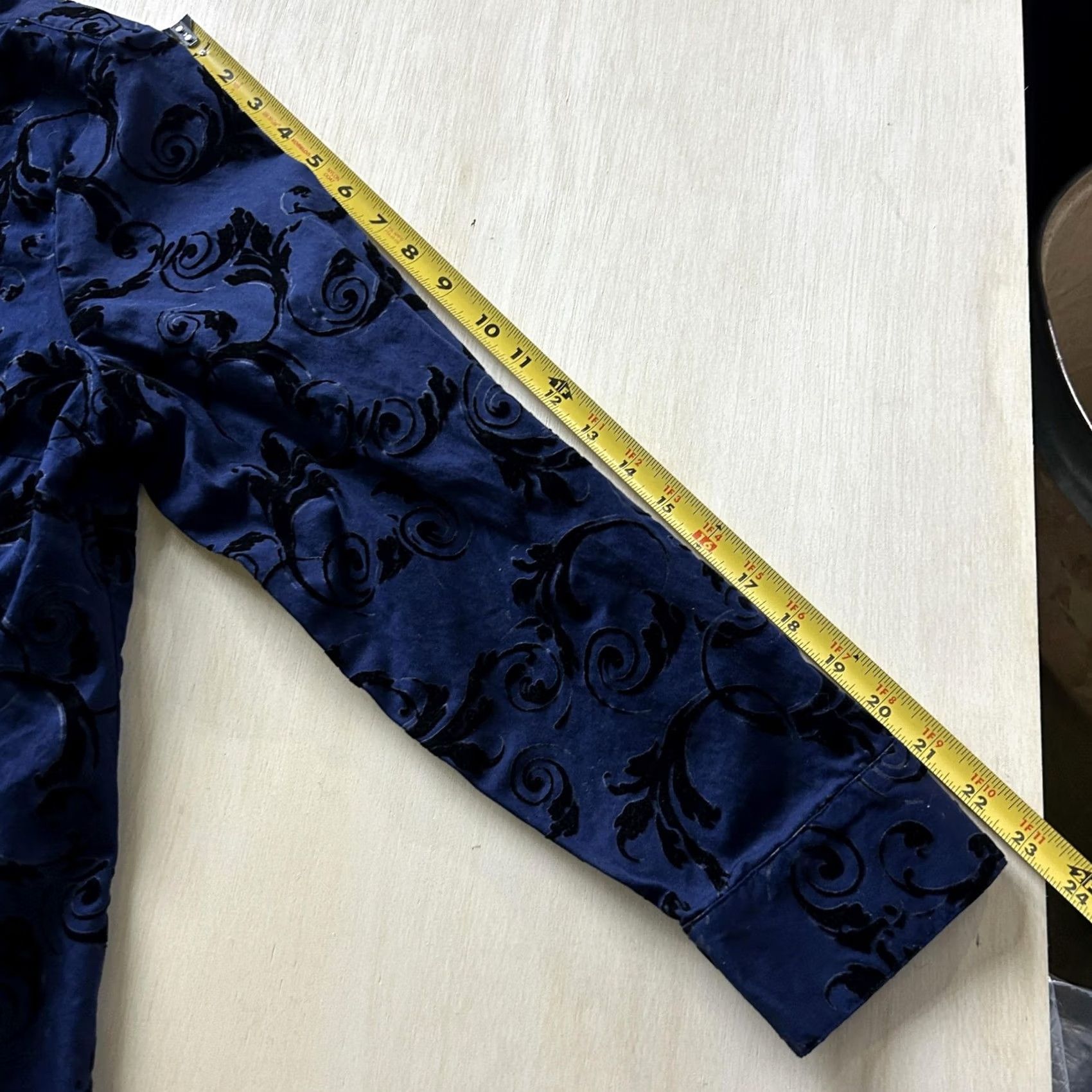 Vintage Chico's Shirt Womens 3 Blue Flocked Velvet Floral Button Up Long Sleeve Top Size XS / US 0-2 / IT 36-38 - 6 Thumbnail
