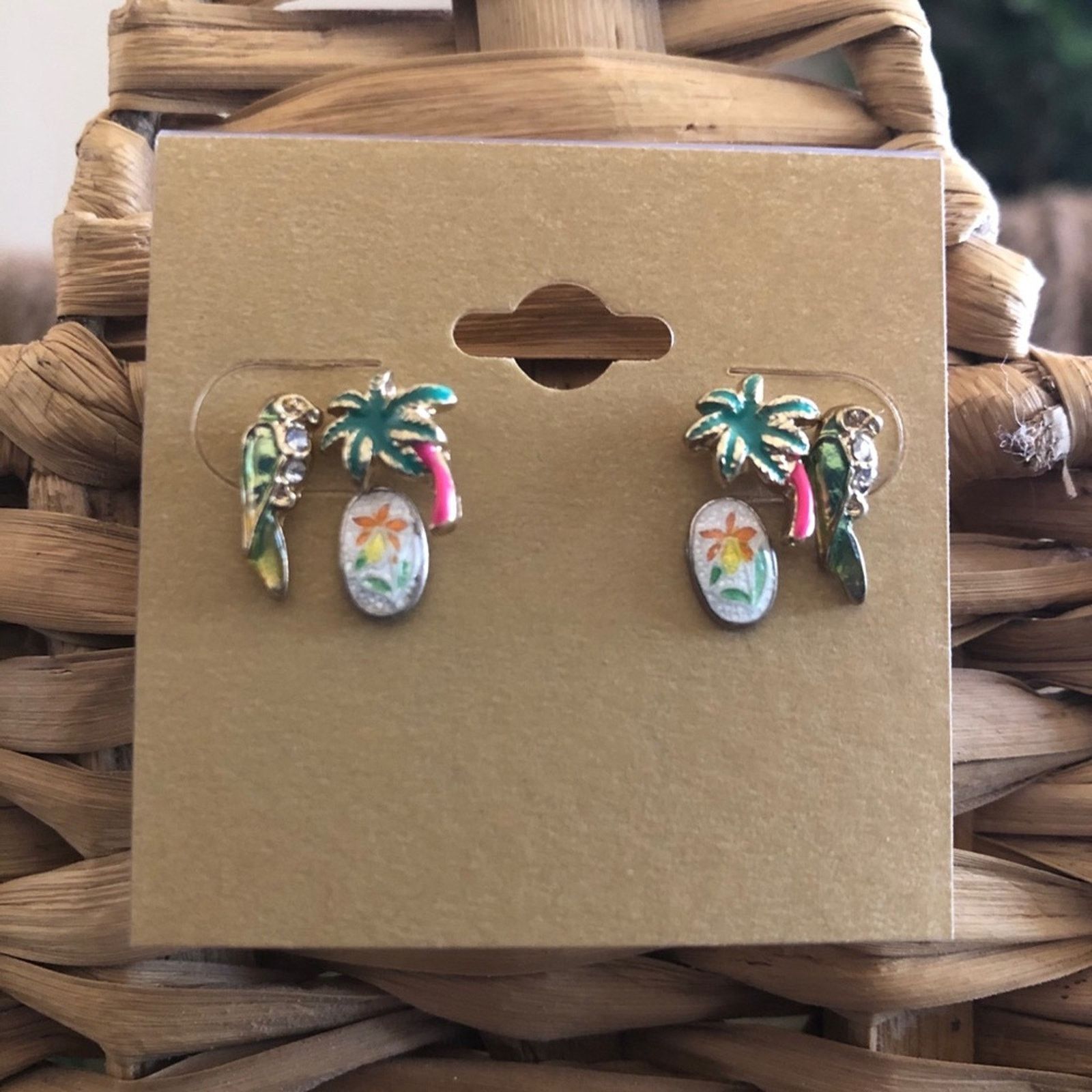 Vintage Vintage set of three tropical theme pierced earrings Size ONE SIZE - 1 Thumbnail