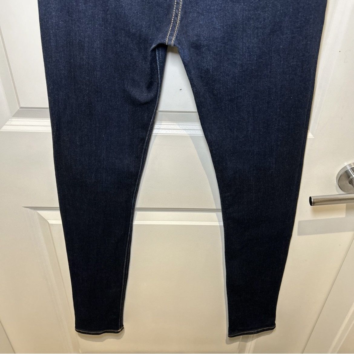 Rag & Bone Rag & Bone High Rise Skinny Jean in Heritage Size 27 Size 27" / US 4 / IT 40 - 9 Thumbnail