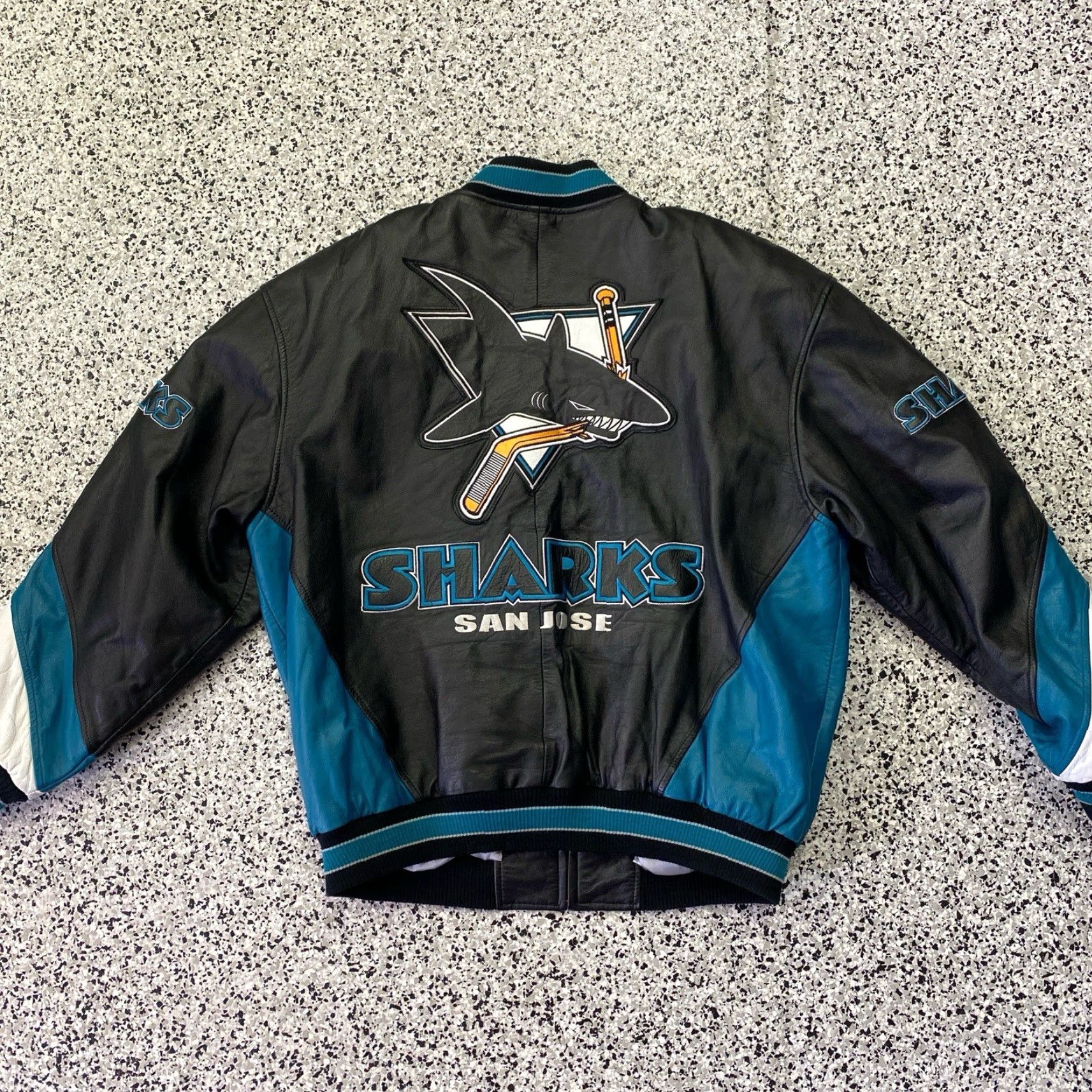 G-III VINTAGE Carl Banks Leather Jacket G-III San Jose Sharks Size Large Size US L / EU 52-54 / 3 - 5 Thumbnail
