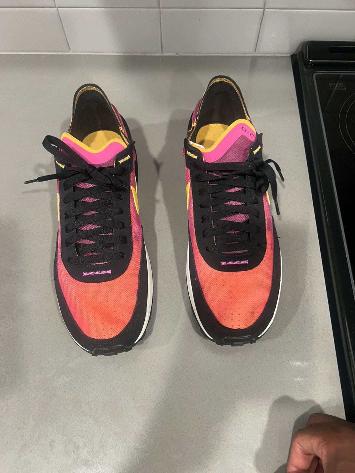Nike Nike Men's Waffle One 'Active Fuchsia Size US 11 / EU 44 - 2 Thumbnail