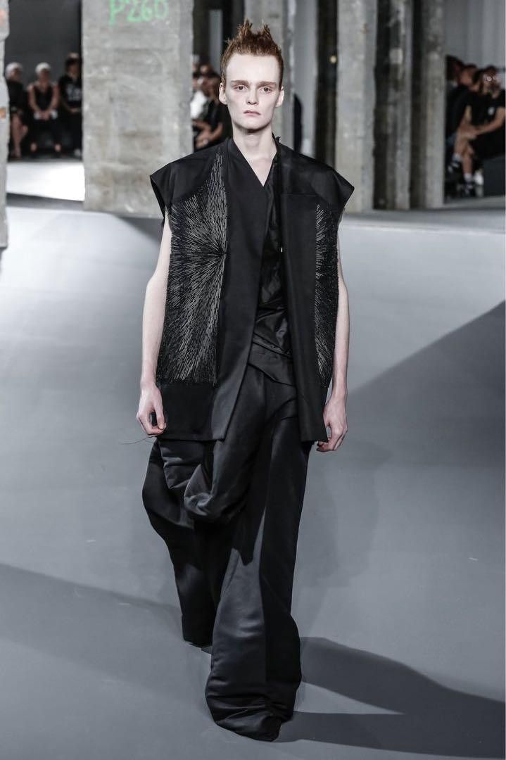 ジャケット・アウター RICK OWENS SS17 WALRUS EMBROIDERY VEST Rick Owens RICK OWENS SS17 WALRUS EMBROIDERY VEST | Grailed