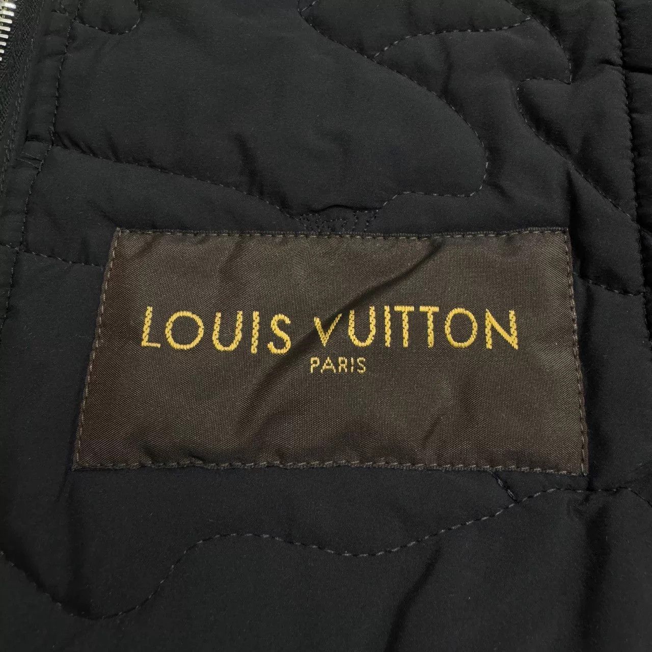 Louis Vuitton louis vuitton patterned down vest size 50. Size US L / EU 52-54 / 3 - 3 Thumbnail