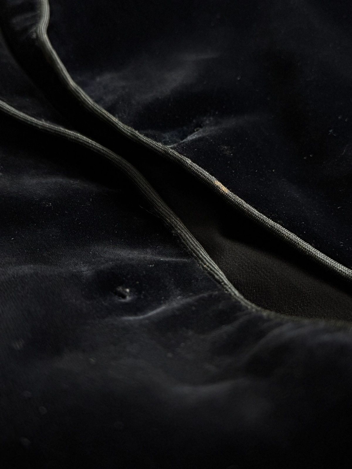 Vintage Early 20th Century Velvet Smoking Jacket Size US M / EU 48-50 / 2 - 9 Thumbnail